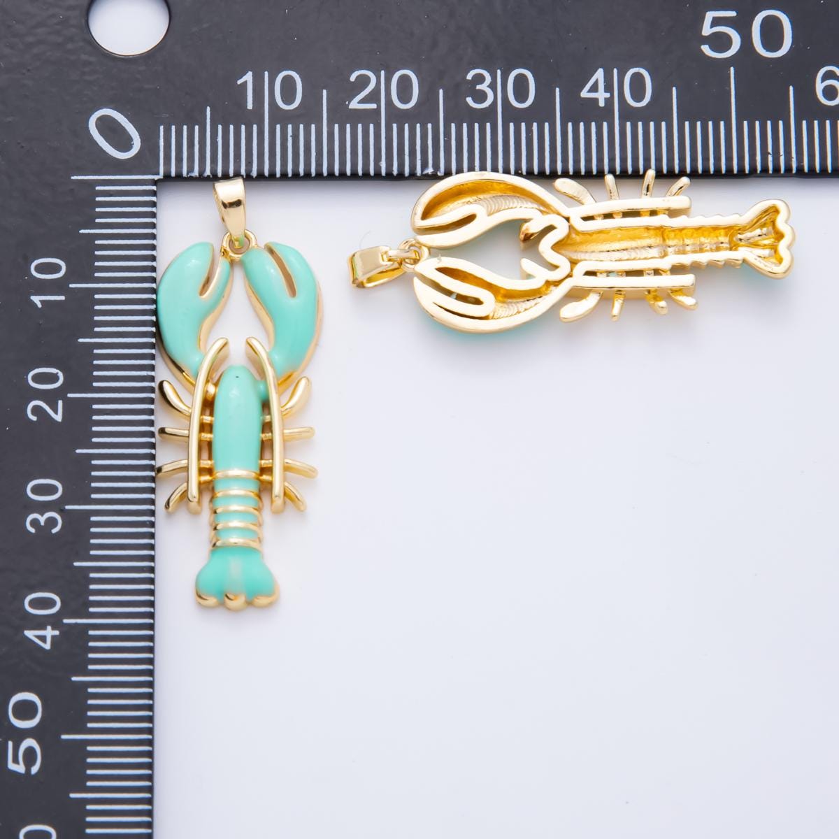 Dainty Teal Claw Red Lobster Charms 18K Gold Filled Enamel Lobster Pendant Sea Life Ocean Charm Bracelet Necklace for Jewelry Supply AH-796
