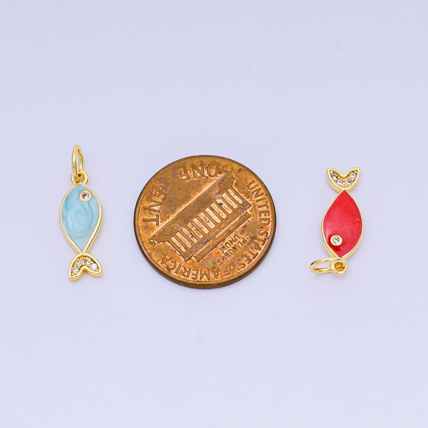 Mini Baby Gold fish Charms 18K Gold Filled Enamel Sardines Pendant Charm Bracelet Necklace for DIY Jewelry Making Supply aj-550