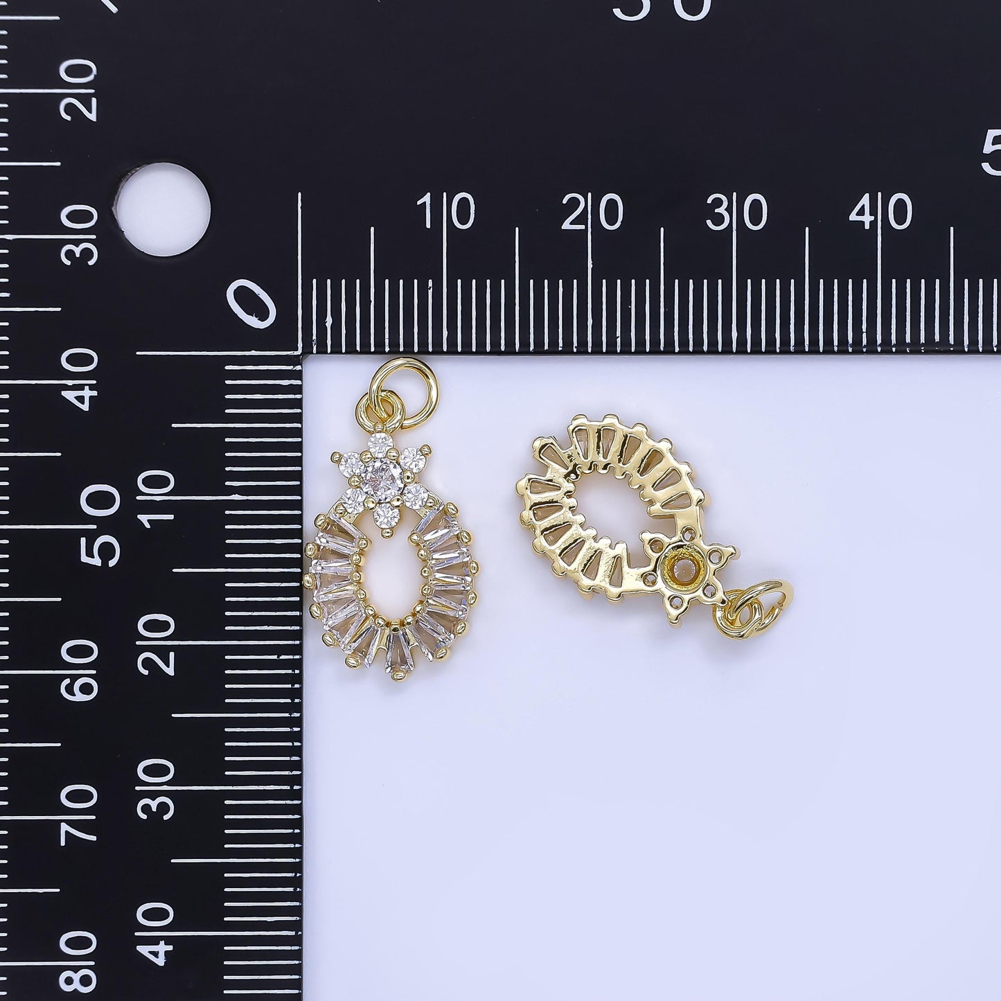 Vintage Cubic Zirconia charm Mini Oval Flower Charm AJ-510