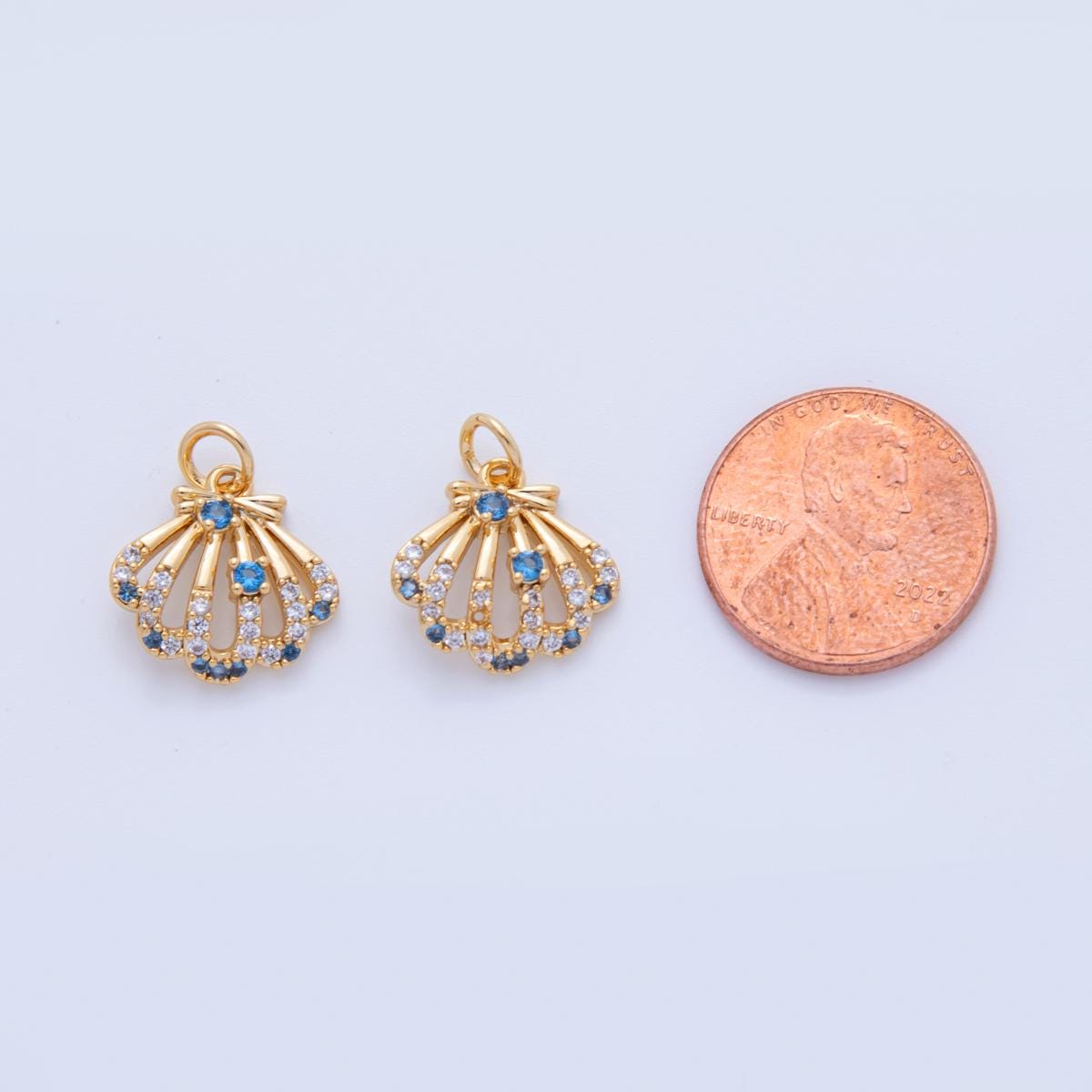 18K Gold Filled Clam charms Tiny Under the Sea Ocean Shell Clam Charm Pendant CZ Charm Bracelet Necklace for Jewelry Making Supply AF-813