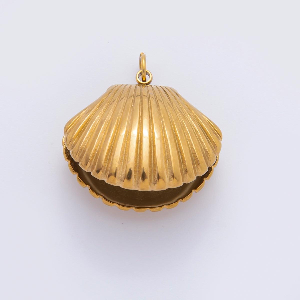 PVD Gold Stainless Steel Clam Shell Charm Beach Jewelry Making Supply | AH-948