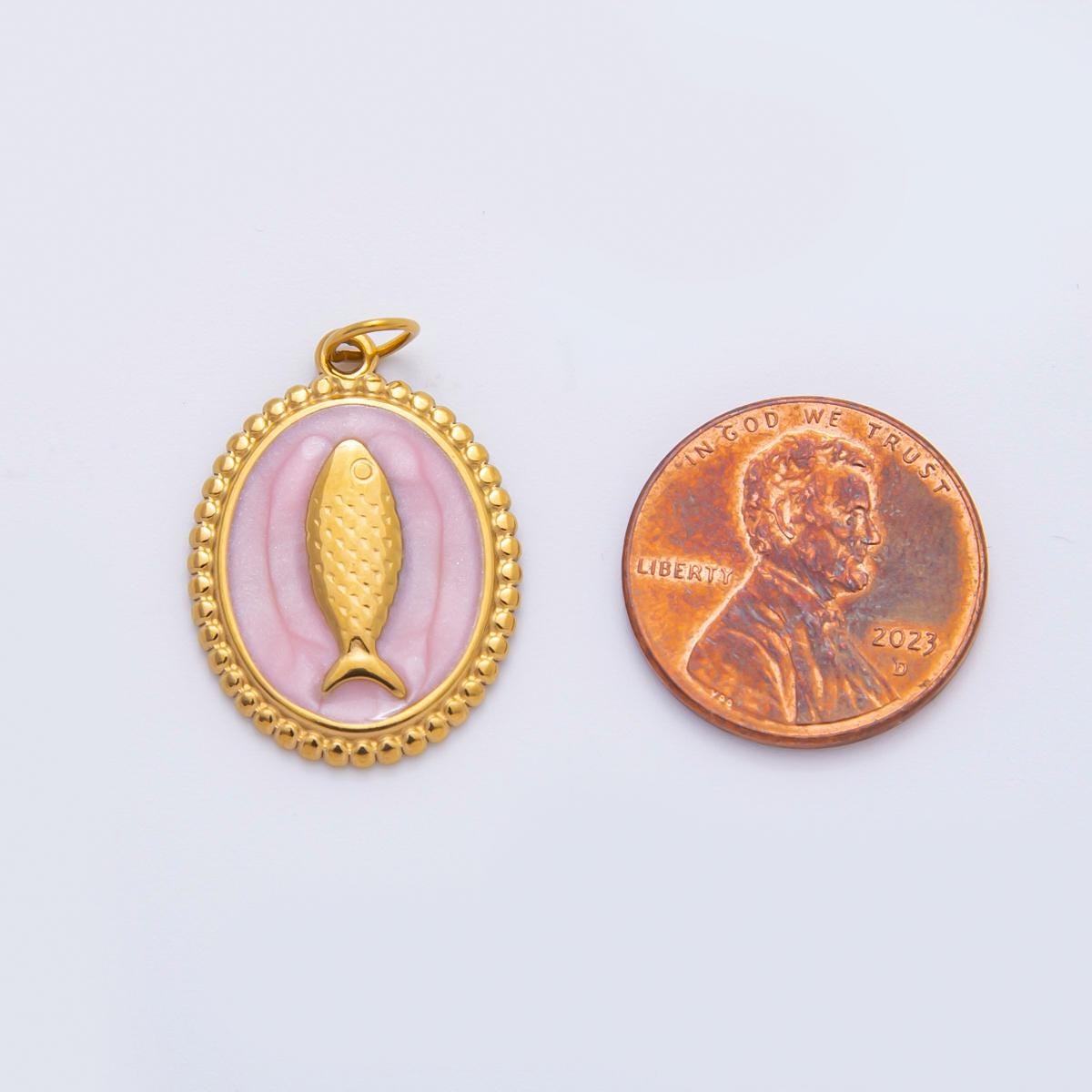 Enamel Stainless steel 27mm fish Oval Charm minimalist Pendant in gold sardine fish jewelry | C-277