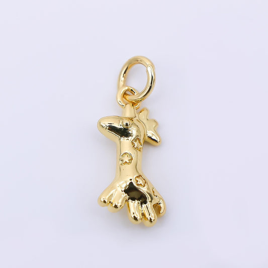 24K Gold Filled 15mm Wildlife Giraffe Animal Charm | AH-549