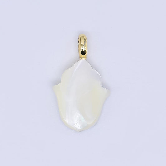 Hamsa Hand pearls charm gold 19.2x11.6mm white Shell pearls for necklace bracelet earring Amulet jewelry making minimalist AF-551