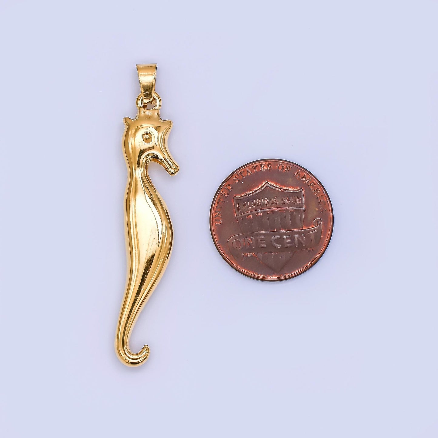 Dainty Gold Sea Horse Pendant PVD Gold Stainless Steel Slim Animal Under The Sea Life Animals Charm j-162