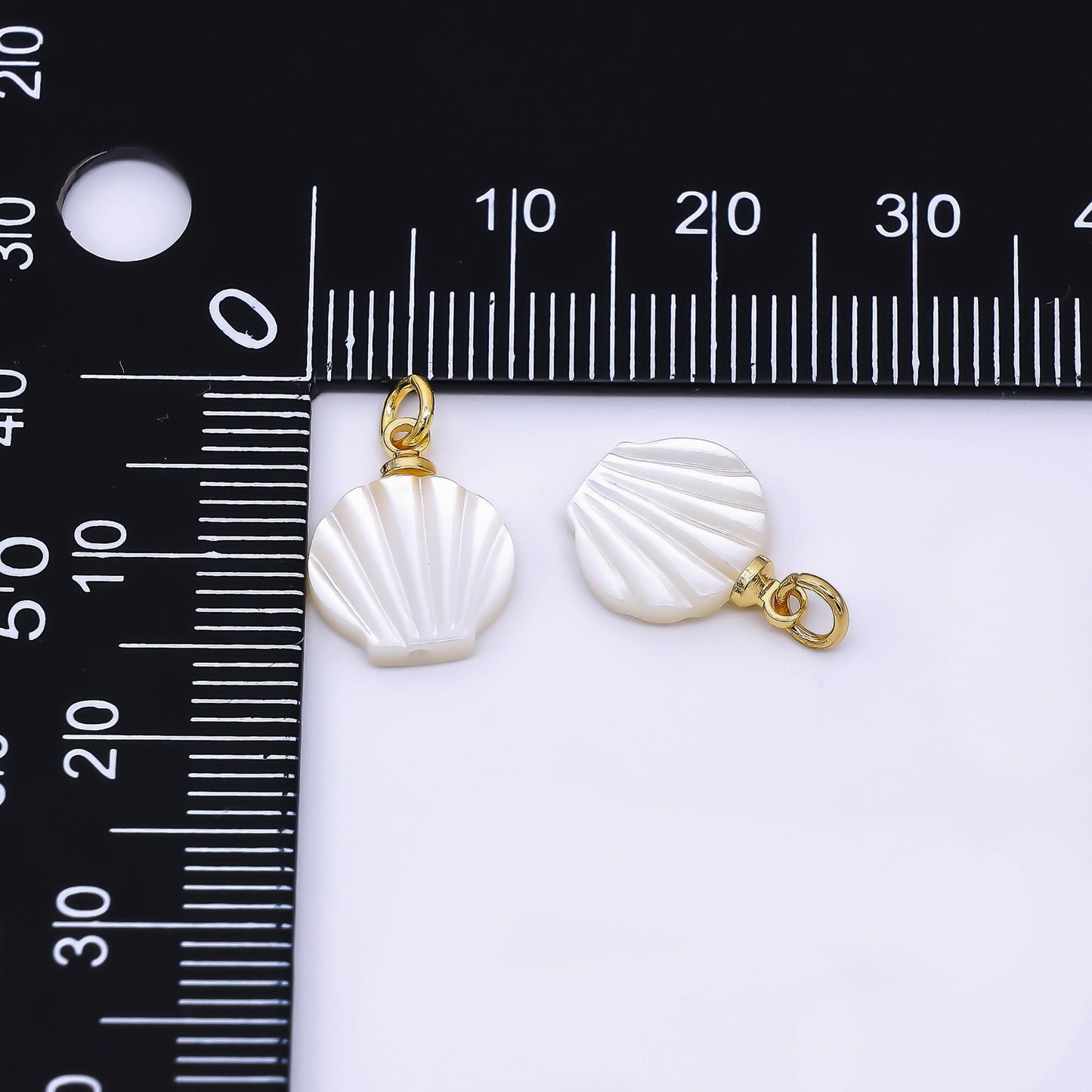 24K Gold Filled 13mm Shell Pearl Scallop Fan-Shaped Sea Shell Charm | P-1792