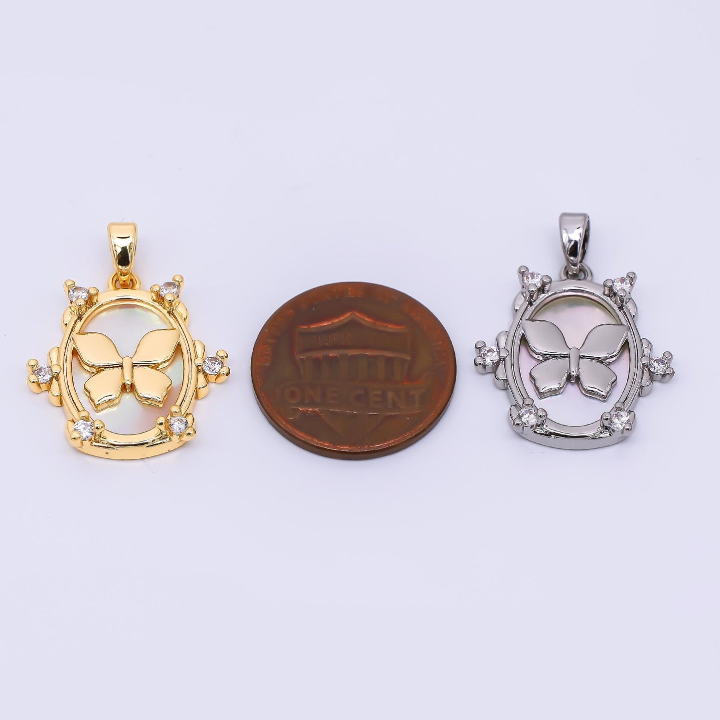Mini Gold Mariposa Charm Butterfly Pendant Micro Pave Oval Medallion Animal charm for Jewelry Making AA1572