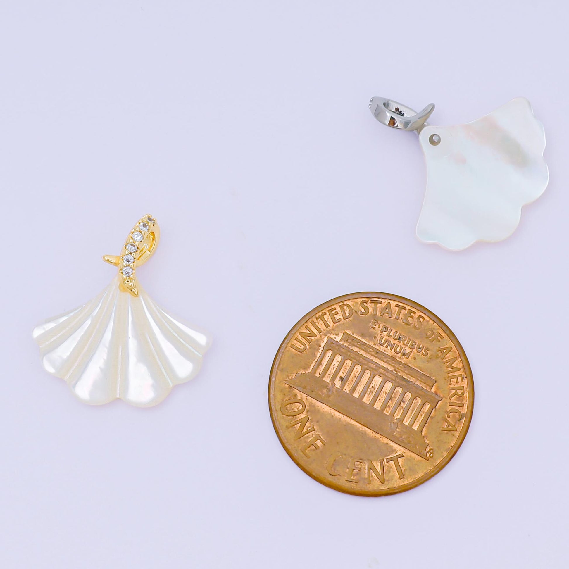 24K Gold Filled 18mm Micro Paved CZ Shell Pearl Fan-Shaped Clam Shell Twirl Tail Pendant in Gold & Silver | AA-1579