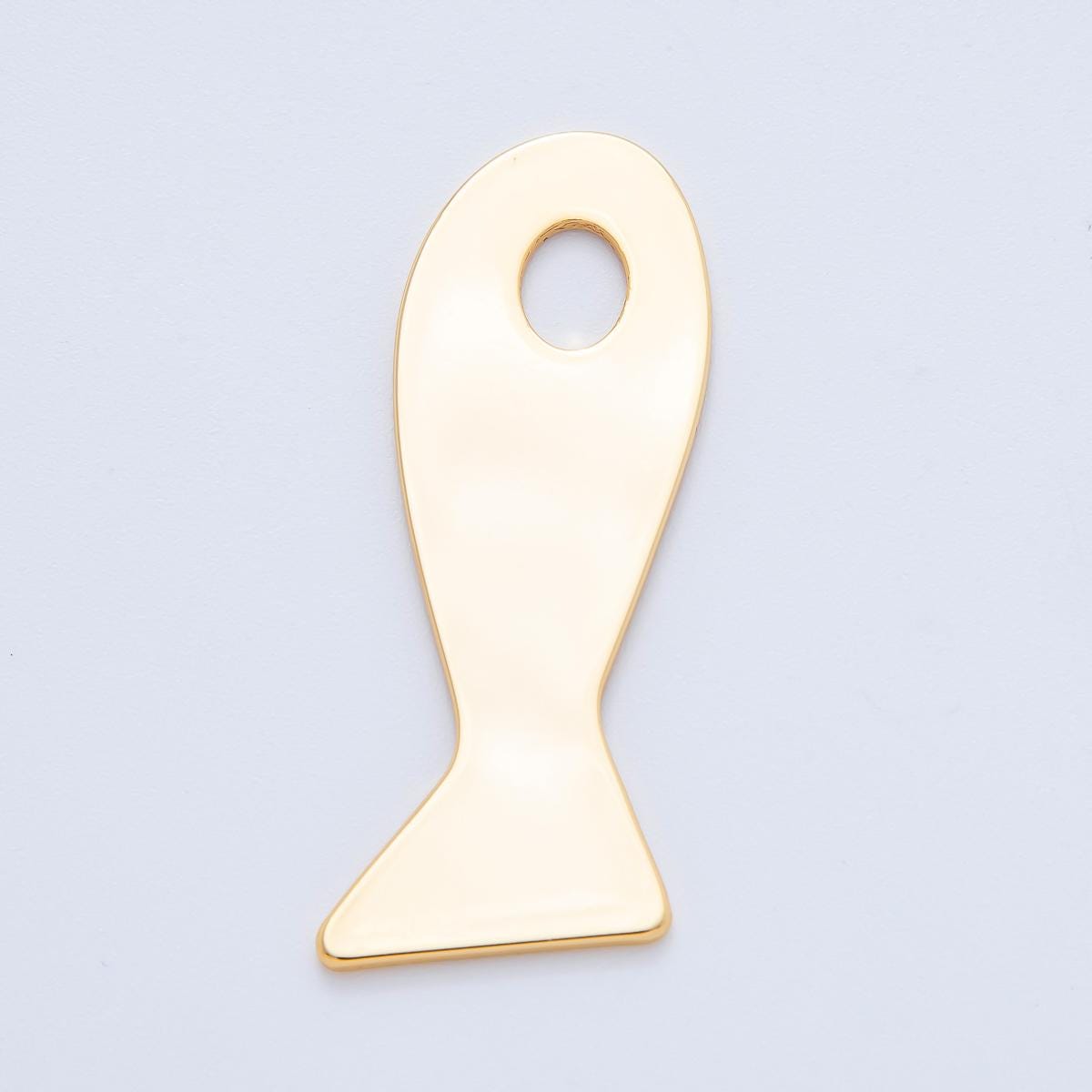 Long Flat Baby Fish Pendant for Cord Necklace Fish Charm Under the Sea Ocean Life 18k Gold Filled Jewelry Supply N-1251