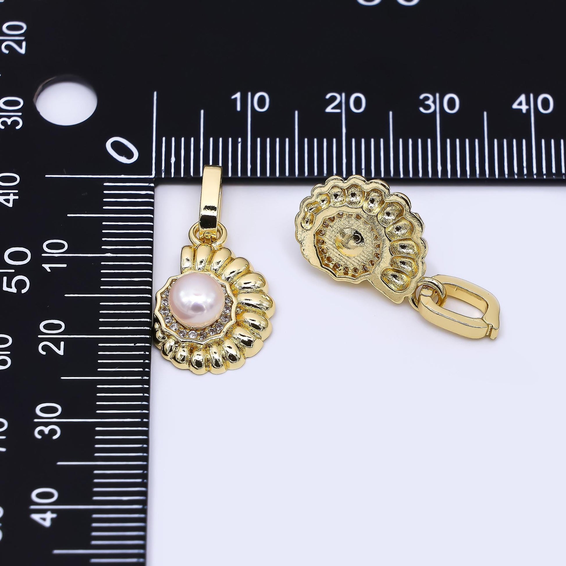 24K Gold Filled 18mm Micro Paved CZ Shell Pearl Ammonite Sea Shell Pendant | AA-1601