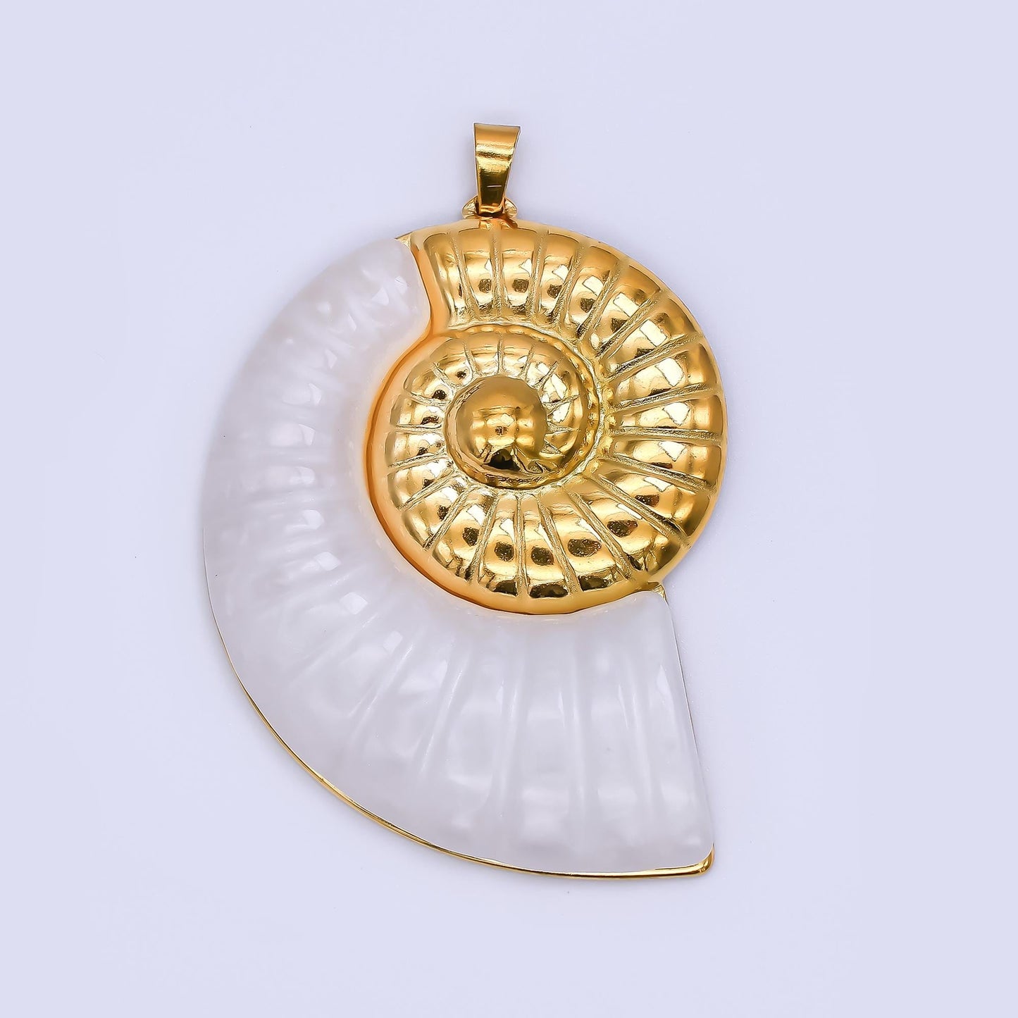 Big Gold Shell Charms PVD Gold Scallop Pendant Pearl Conch Shell Charm Necklace for DIY Jewelry Making Supply J-165