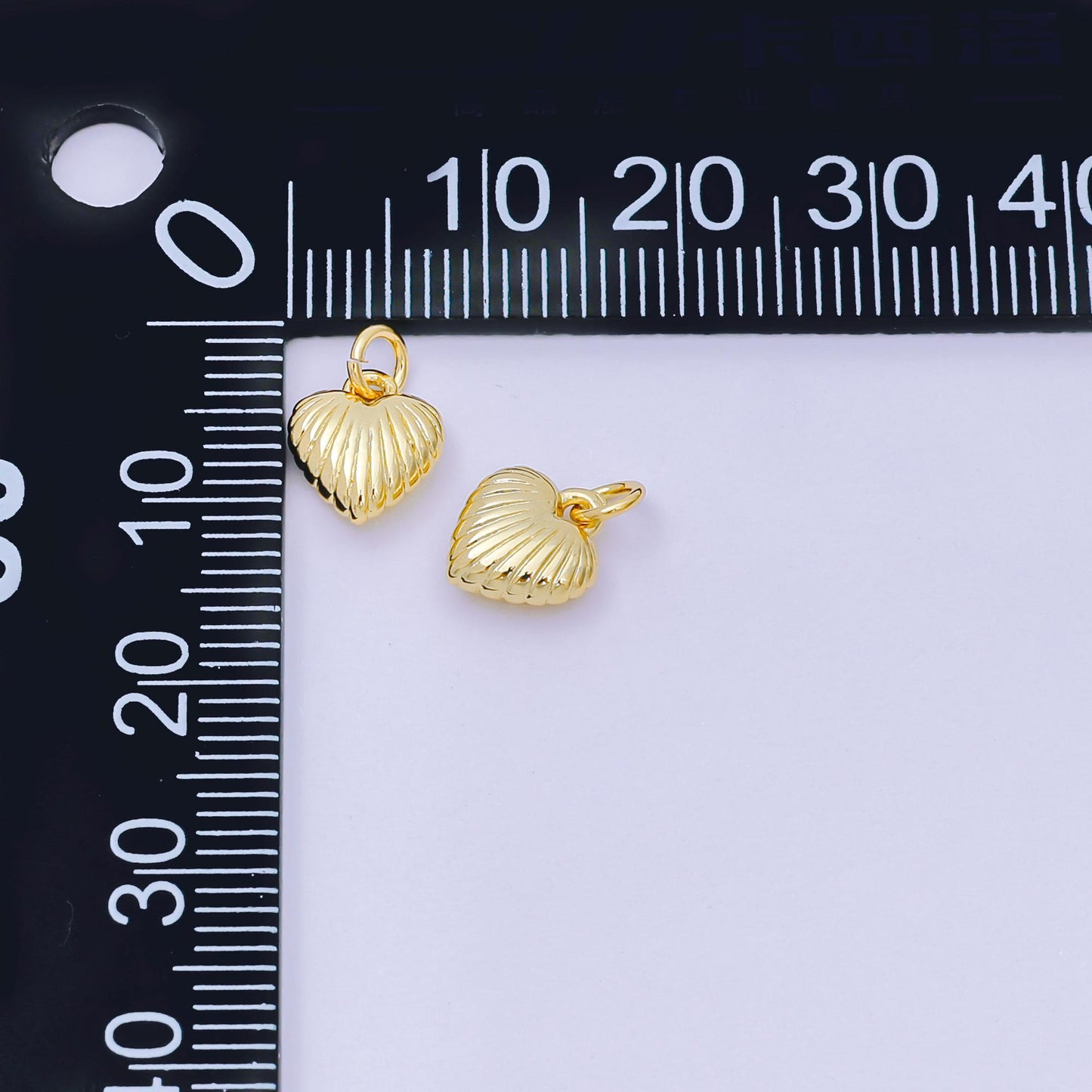 24K Gold Filled 9mm Ribbed Line-Textured Puffy Heart Charm | D-124