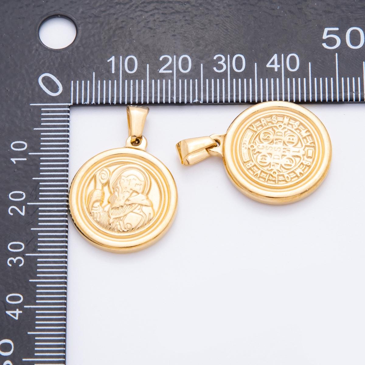 PVD Gold Saint Benedict Pendant Necklace San Benito Religious Jewelry for Men Women Catholic Christian Stainless Steel Charm J-558