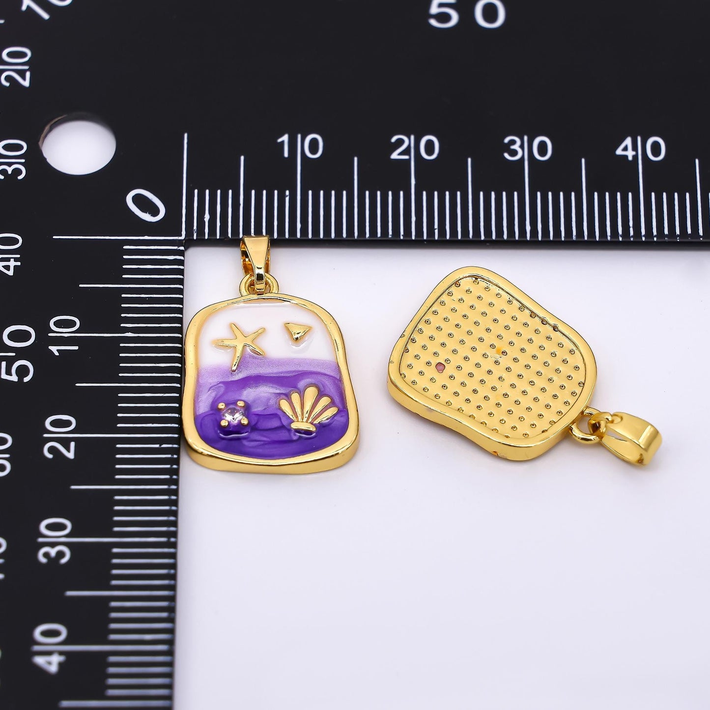 24K Gold Filled 19.5mm Round CZ Enamel Art Beach Theme Starfish with Seashell Pendant in Purple & Pink | AH-510