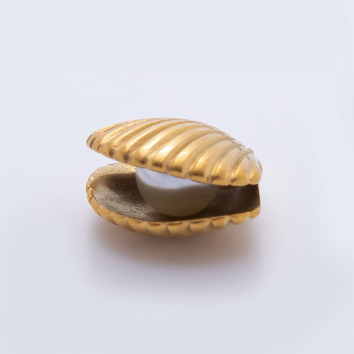 PVD Gold Stainless Steel Clam Shell Charm Beach Jewelry Making Supply | AH-948