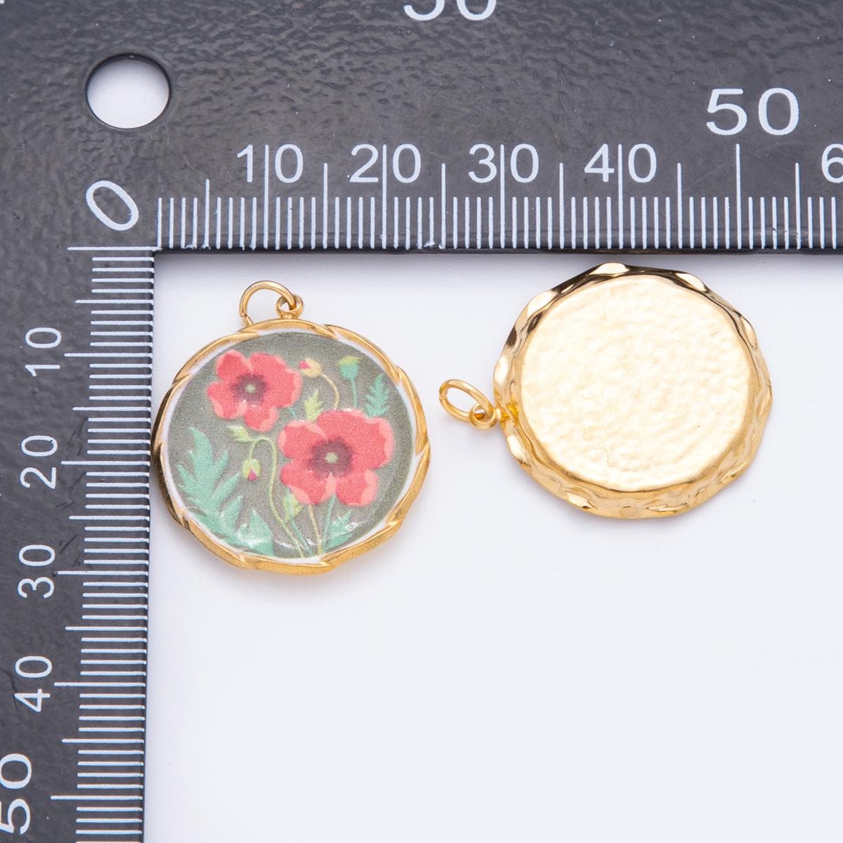 Brown Shabby Chic Inspired Charm Necklace Flower Round Pendant in PVD Gold Stainless Steel J-337