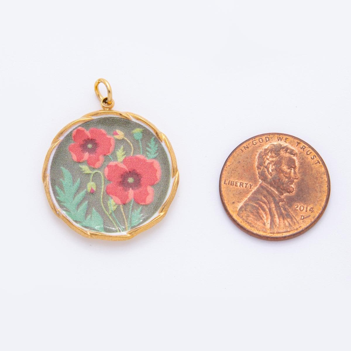 Brown Shabby Chic Inspired Charm Necklace Flower Round Pendant in PVD Gold Stainless Steel J-337