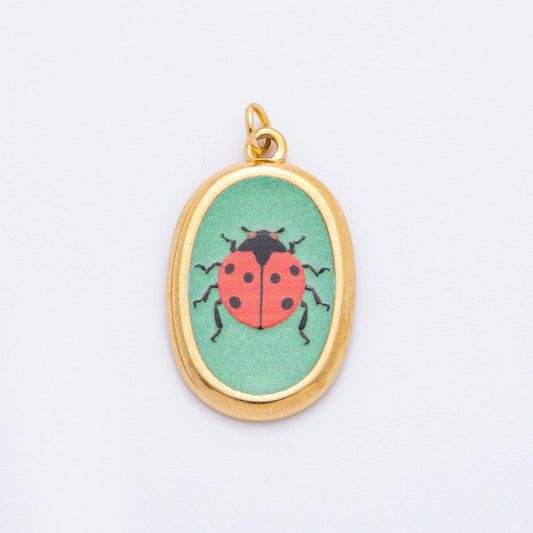 Embossed Design Enamel Painting Ladybug Oval Pendant Charm PVD Gold Plated Frame with Red Ladybug J-420
