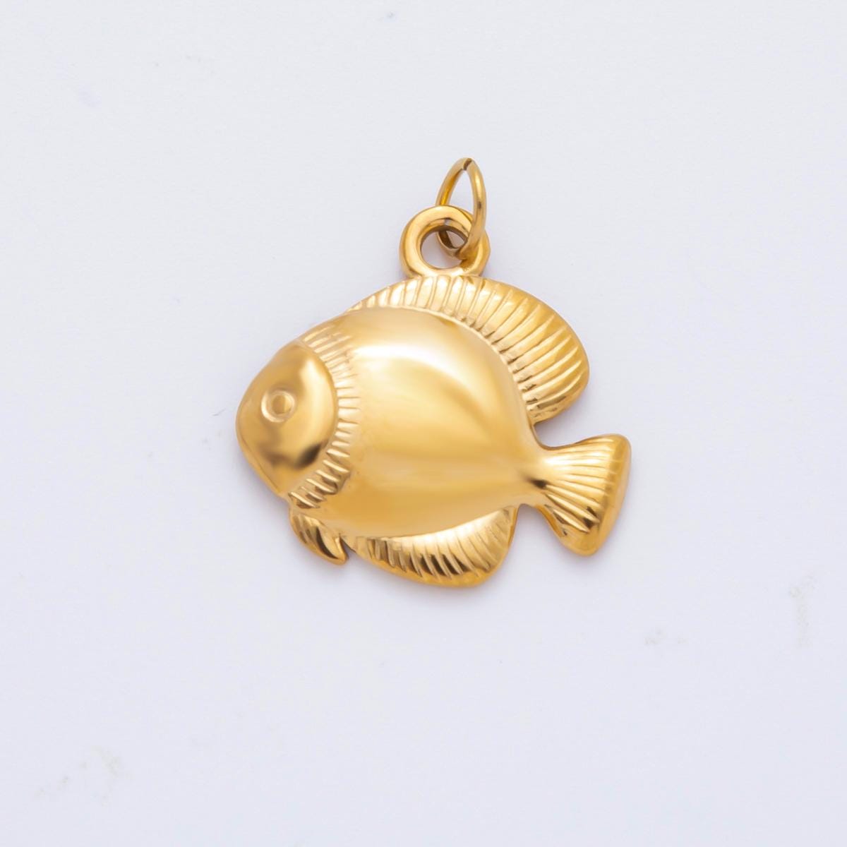 Stainless steel gold fish necklace pendant Under The Sea Ocean Animal charm for Charm Necklace Bracelet Supply C-093