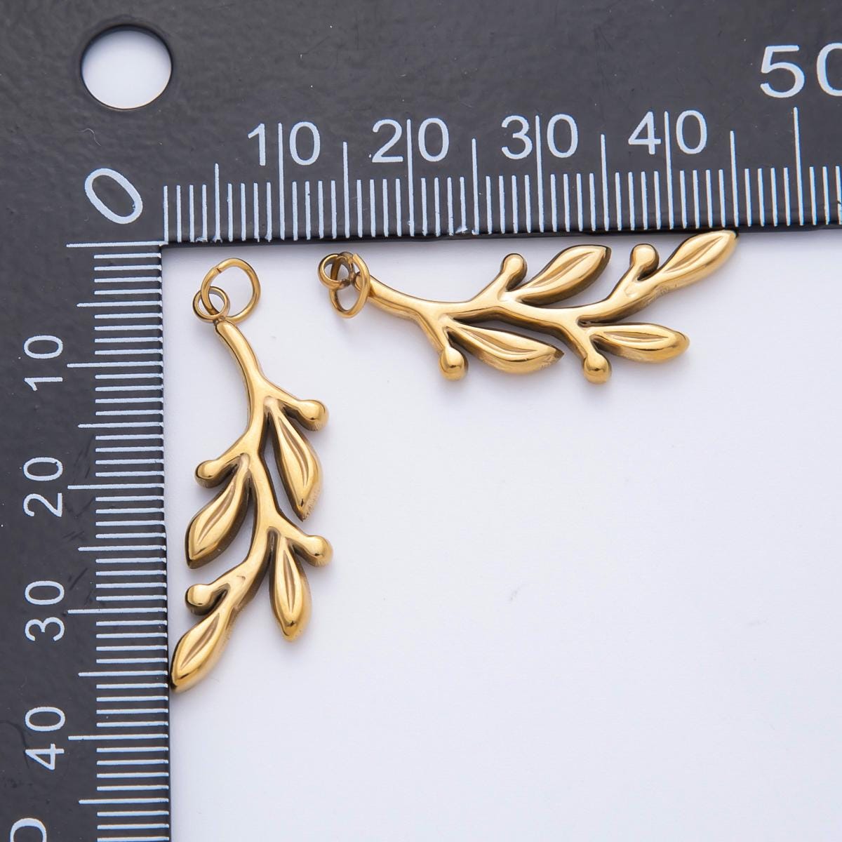 Stainless steel gold Olive Branch Charm necklace pendant Boho Floral charm for Charm Necklace Bracelet Supply C-110