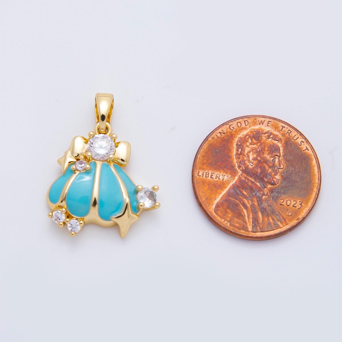 18k gold fill Enamel Clam shaped pendant Beach Charm Green Blue Teal Stripes Pendant af-1107