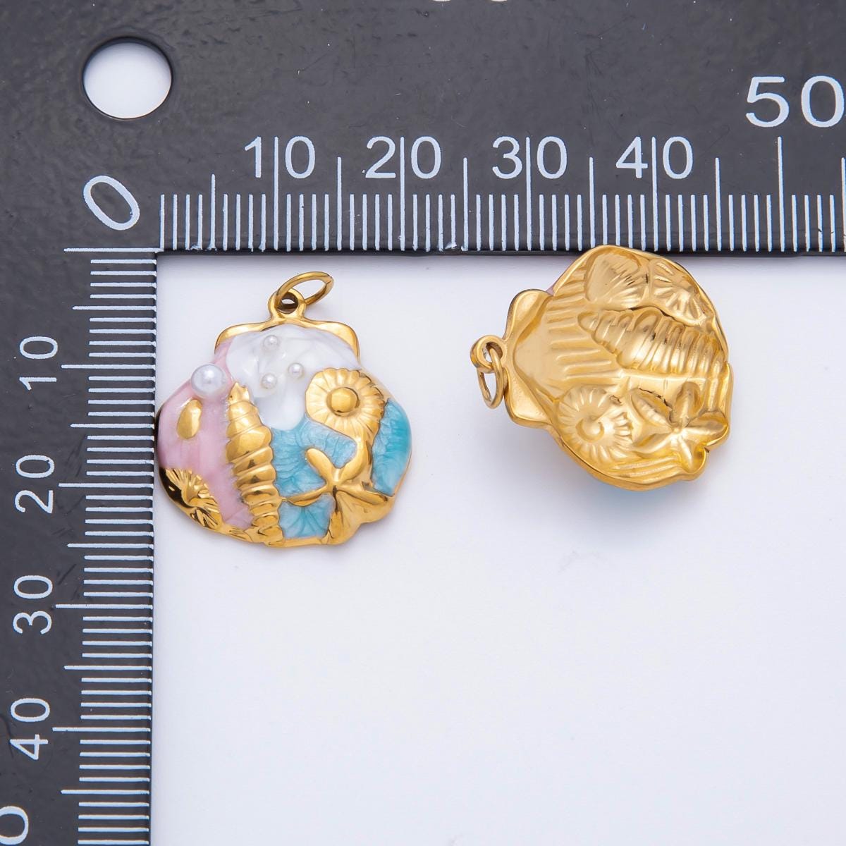 PVD Gold Stainless Steel Colorful Enamel Clam Shell Charm Beach Jewelry Making Supply | AH-947