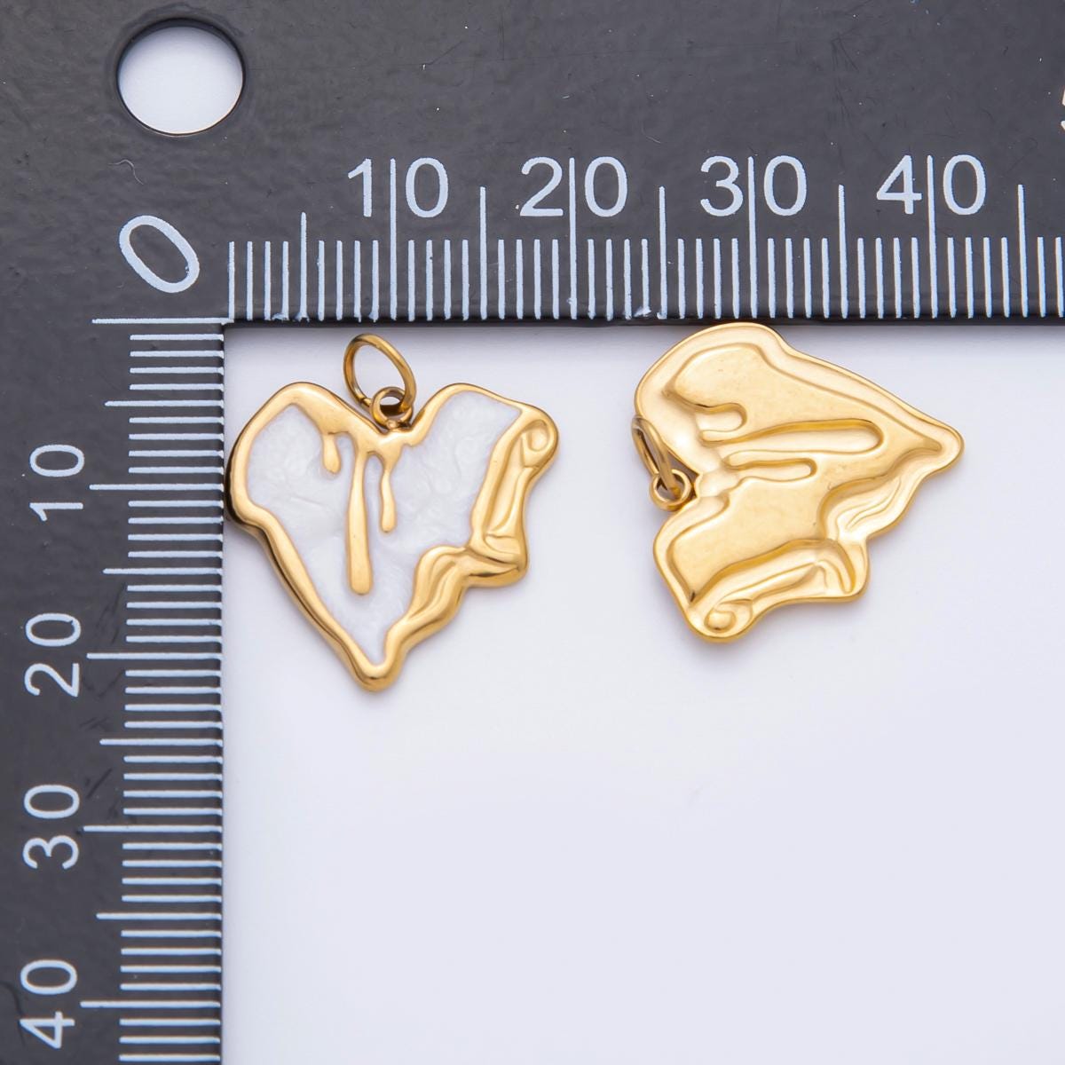 Enamel Stainless steel 21.5mm Drip Heart Charm minimalist Pendant in gold love jewelry | C-