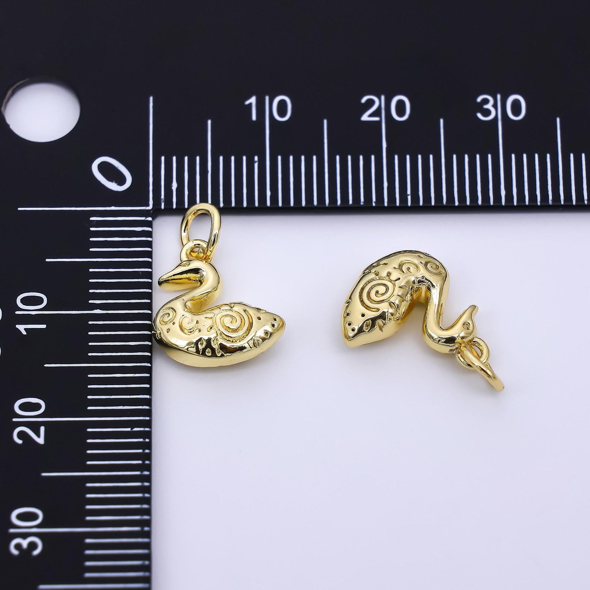 24K Gold Filled 13mm Patterned Duck Swan Animal Charm | D-519