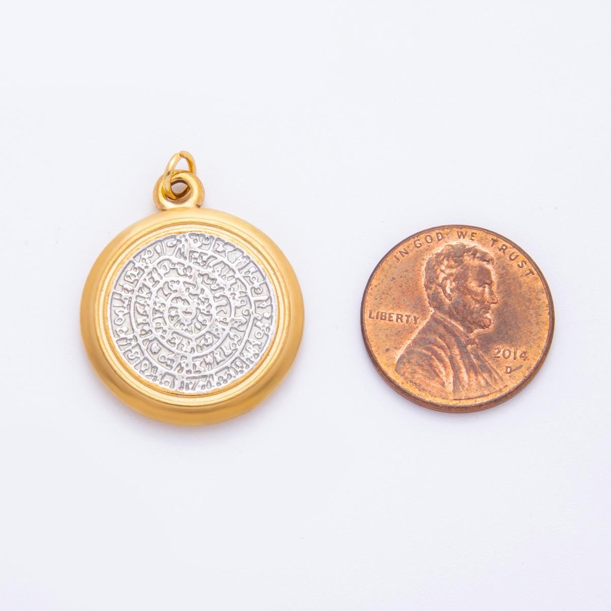 Mix Metal Medallion textured gold Coin charm PVD Gold Steel charm for bracelet necklace pendant | J-492