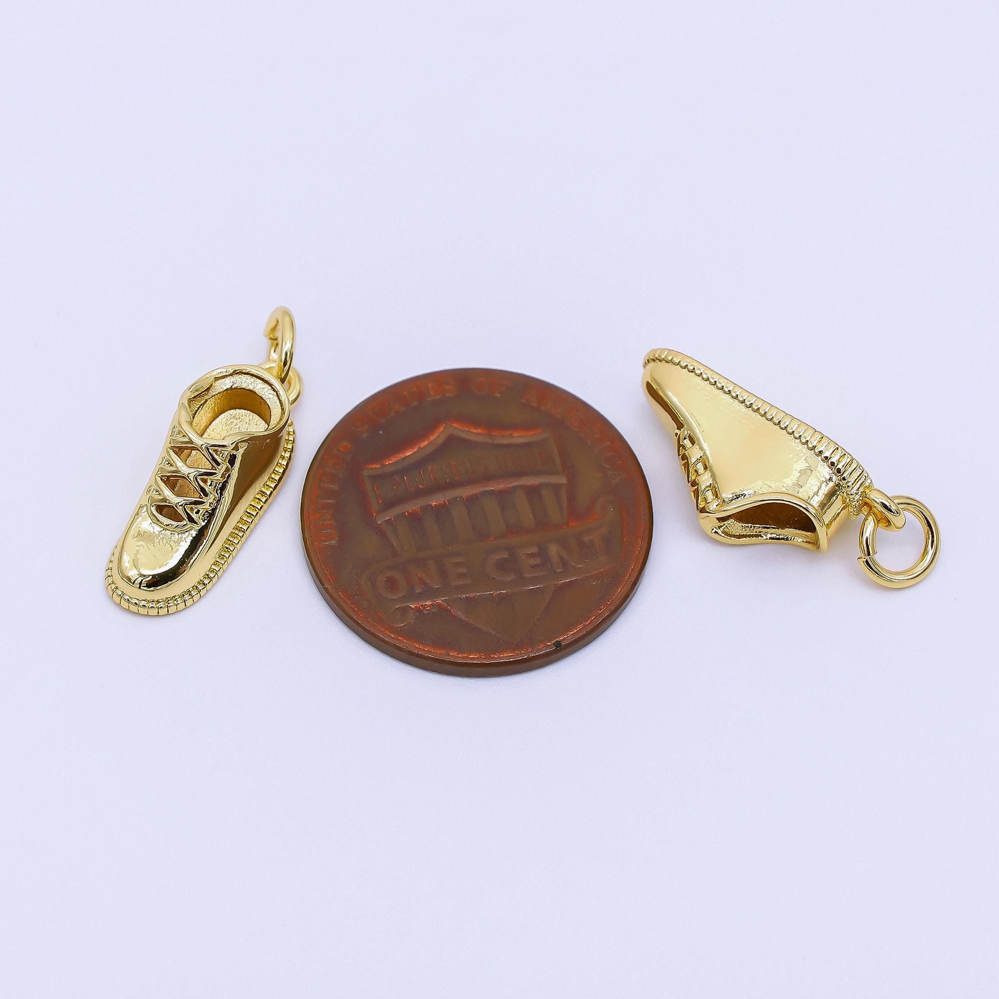 24K Gold Filled 17mm Outfit of the Day Sneakers Shoes Charm | AF-541