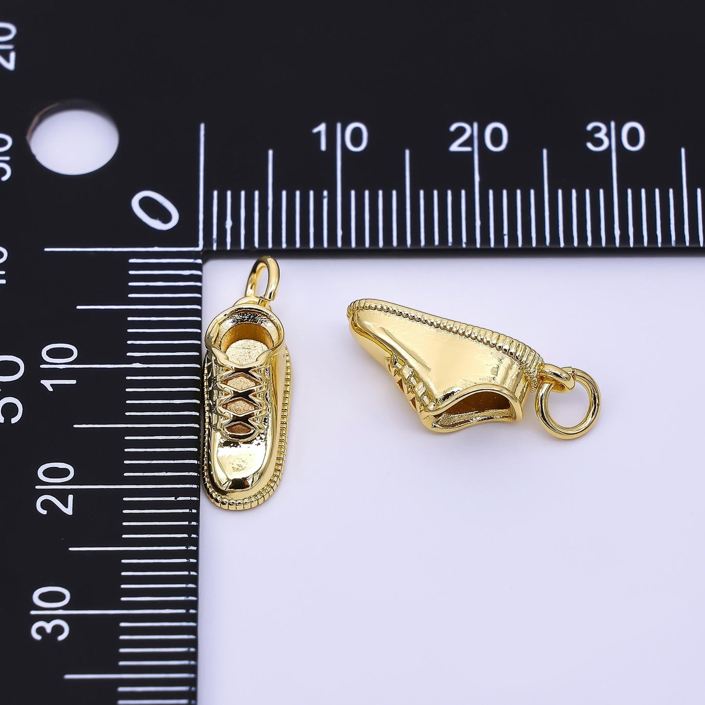 24K Gold Filled 17mm Outfit of the Day Sneakers Shoes Charm | AF-541