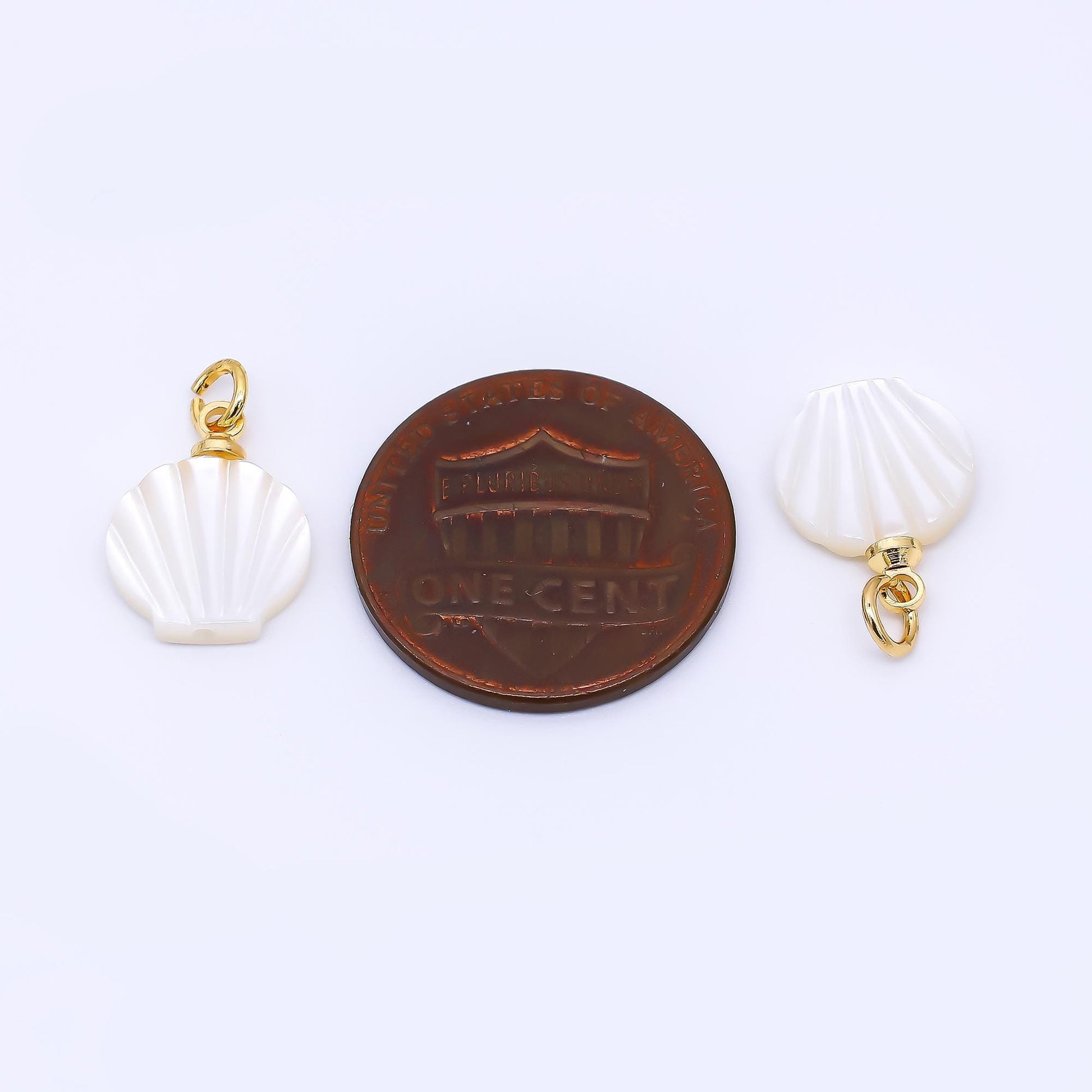24K Gold Filled 13mm Shell Pearl Scallop Fan-Shaped Sea Shell Charm | P-1792