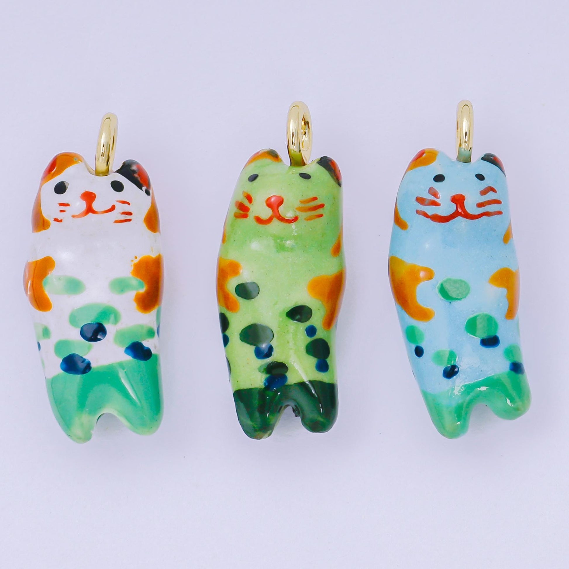 24K Gold Filled 31mm Ceramic Cat Charm Kitty Animal Pendant in White Green Blue | AF-1509