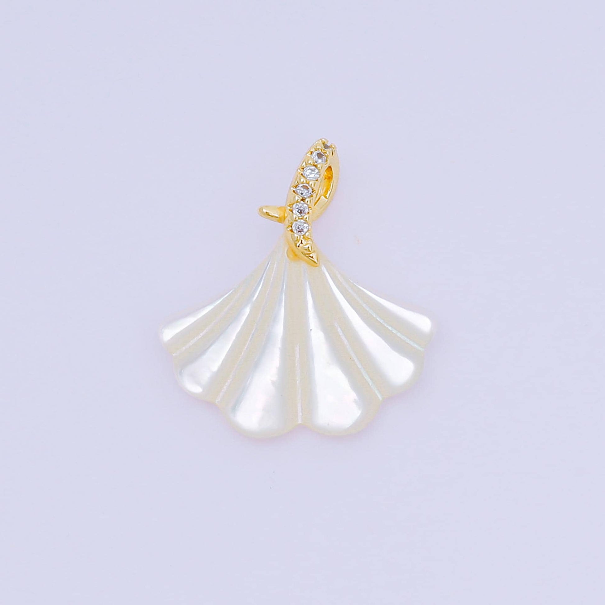24K Gold Filled 18mm Micro Paved CZ Shell Pearl Fan-Shaped Clam Shell Twirl Tail Pendant in Gold & Silver | AA-1579