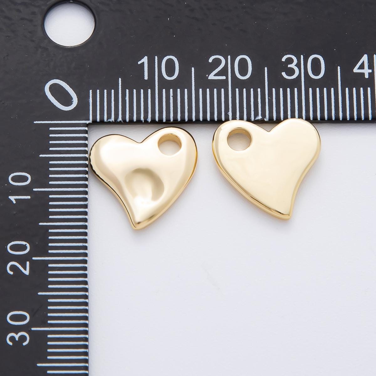 18k gold filled 15.5mm Flat minimalist heart charm for Necklace Keychain Supply | Z-A1523