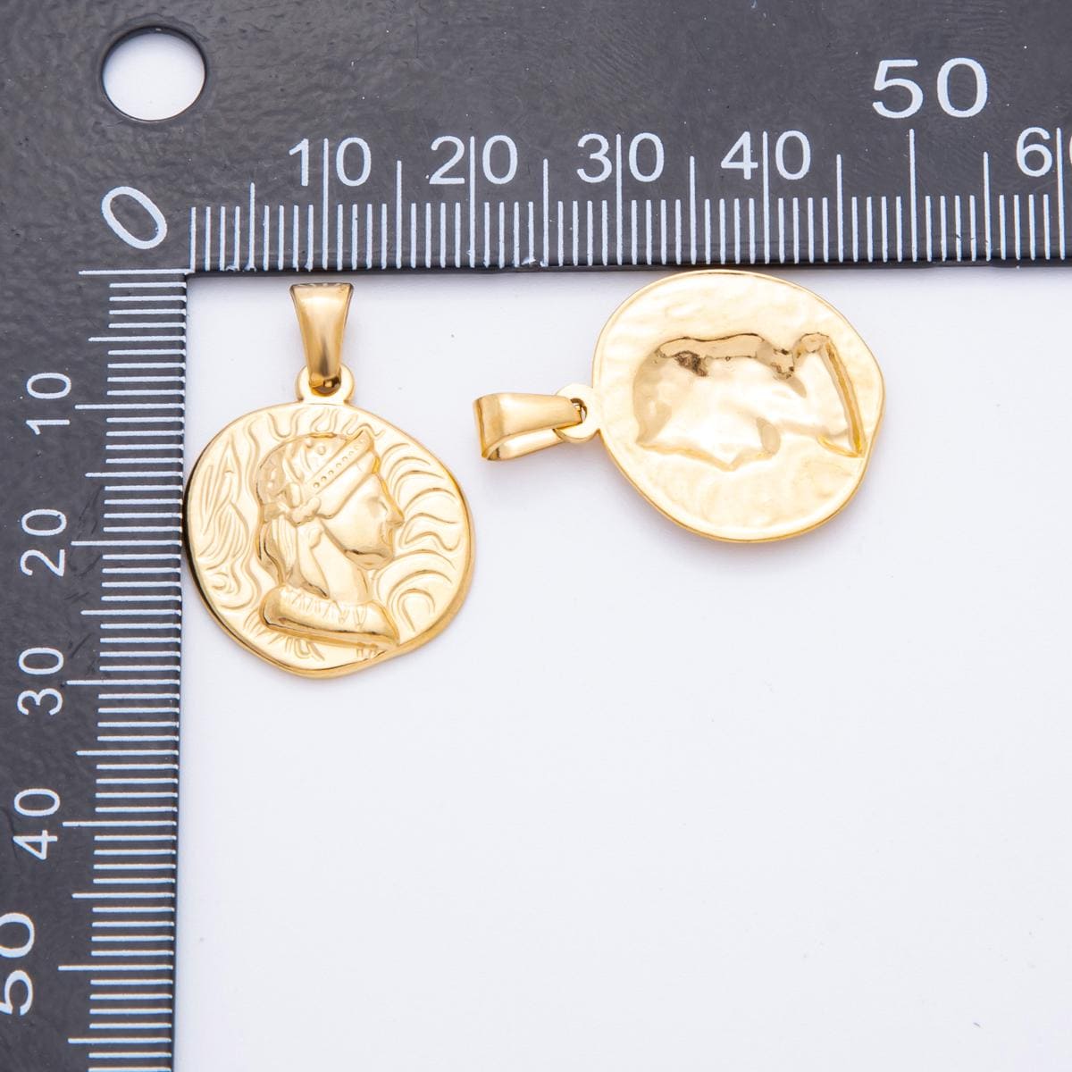 PVD Gold Stainless steel Queen Princess Cameo charm in gold | J-550