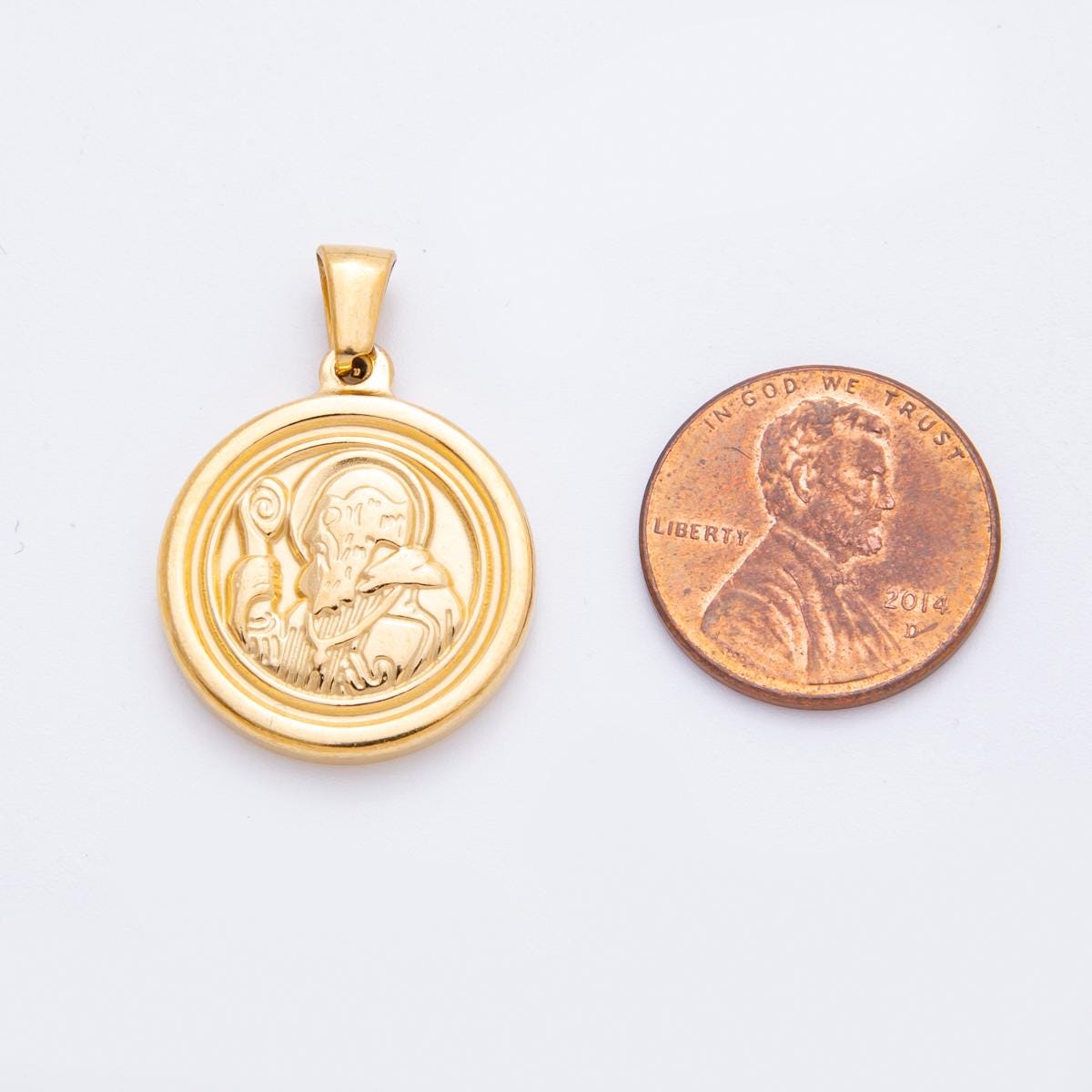 PVD Gold Saint Benedict Pendant Necklace San Benito Religious Jewelry for Men Women Catholic Christian Stainless Steel Charm J-558