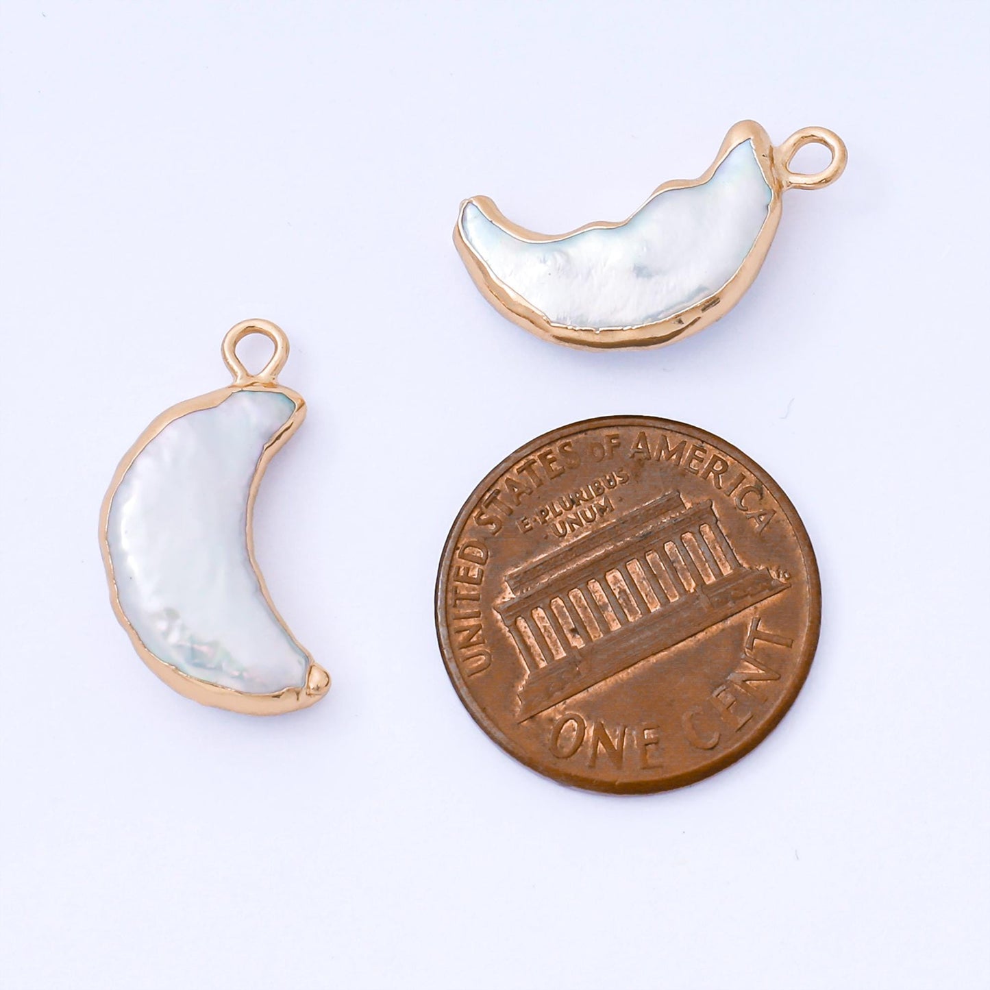 1x Dainty Freeform Crescent Moon Freshwater Pearl Gold Plated Add-On Charm for Bracelet Necklace Bracelet Earring Component AF-574