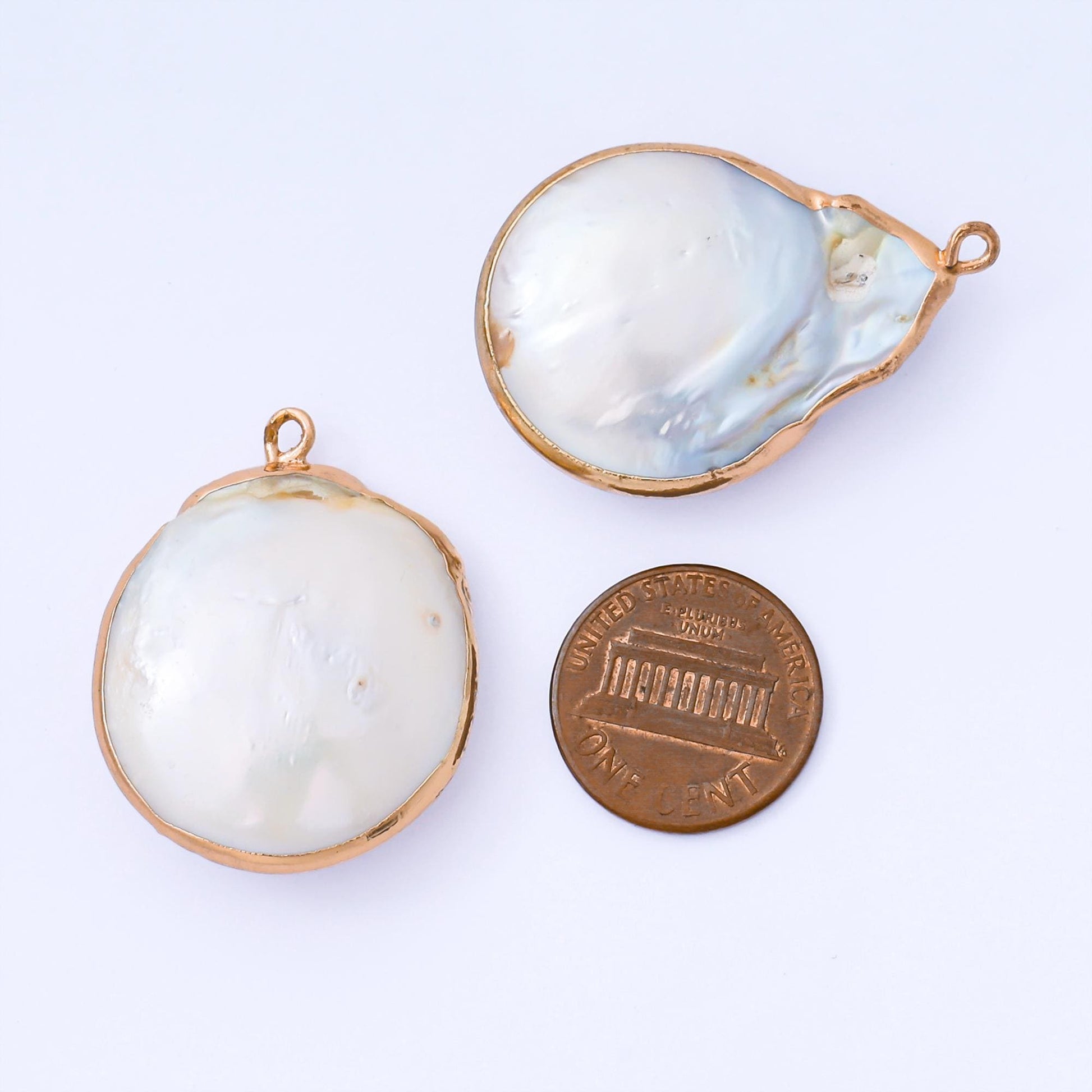 Freshwater Pearl Round Coin Charm Gold Dipped Pearl Baroque Gold Plated Pearlcore Jewelry Findings 33x25 mm AF-571