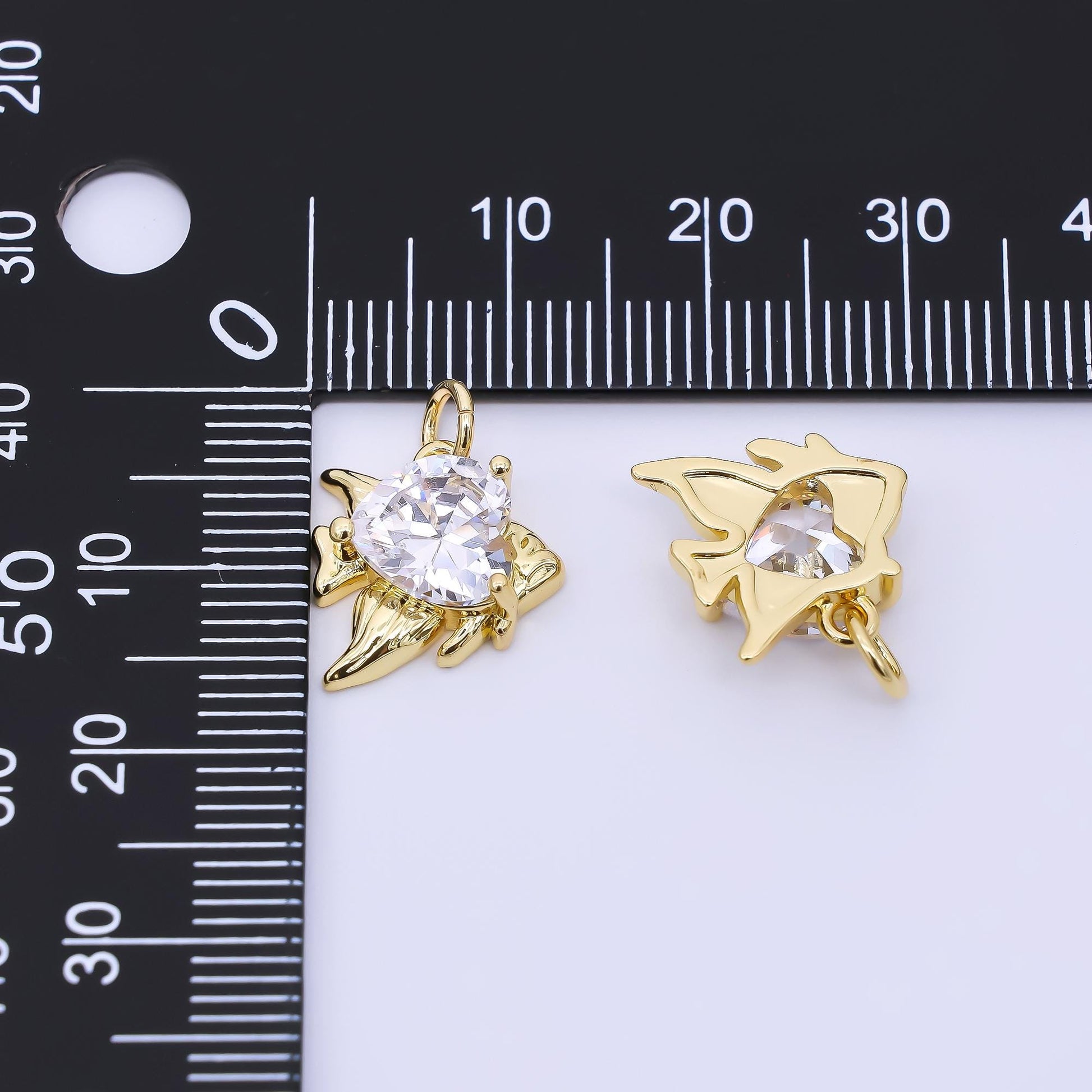 24K Gold Filled 13mm Heart-Shaped CZ Under the Sea Goldfin Fish Charm | AJ392
