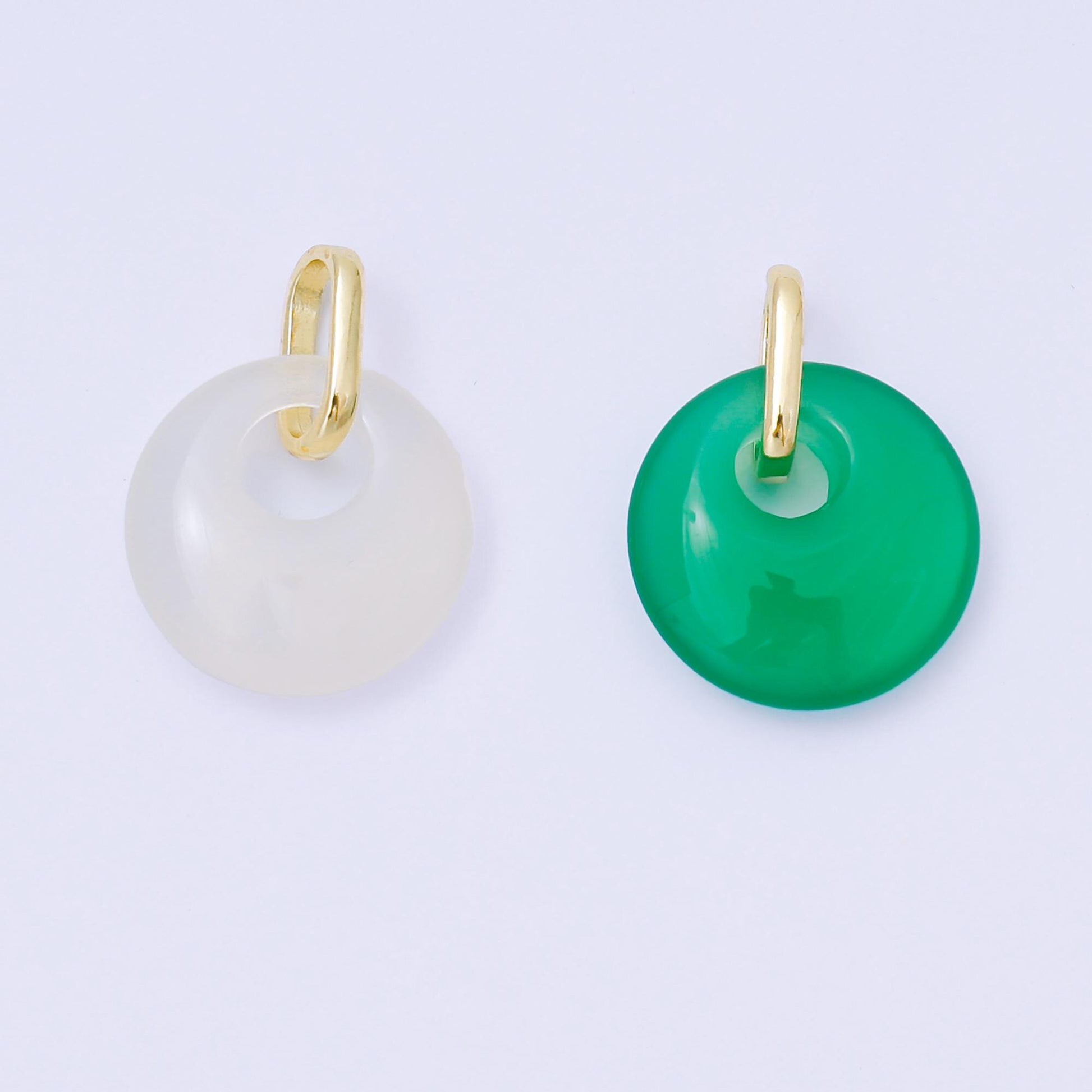 24K Gold Filled 15mm White, Green Agate Gemstone Round Pendant | AA1618