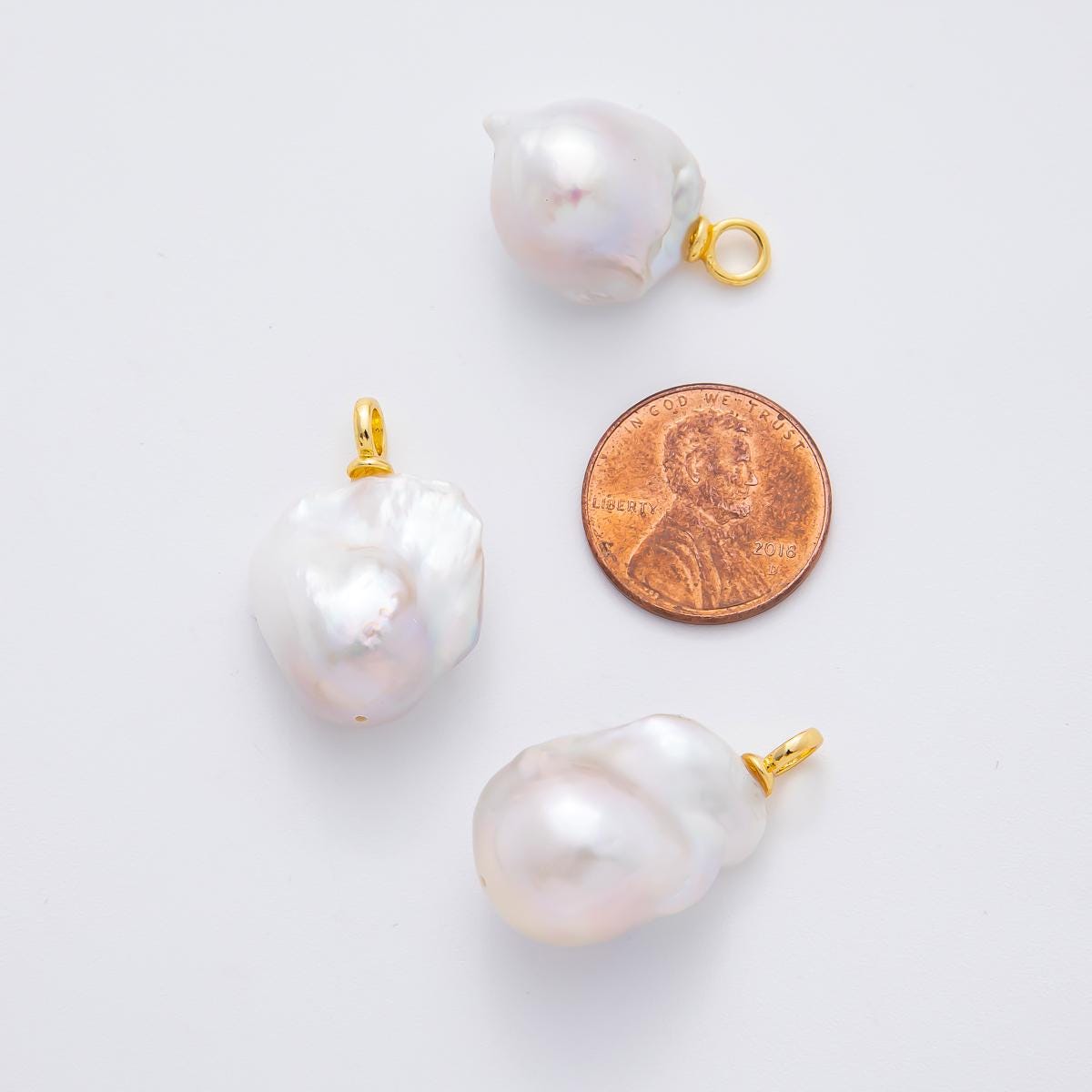 Dainty White Pearl approx. 33 x 15mm dainty baroque white round pearl pendant necklace 18k gold filled pendant AF-633