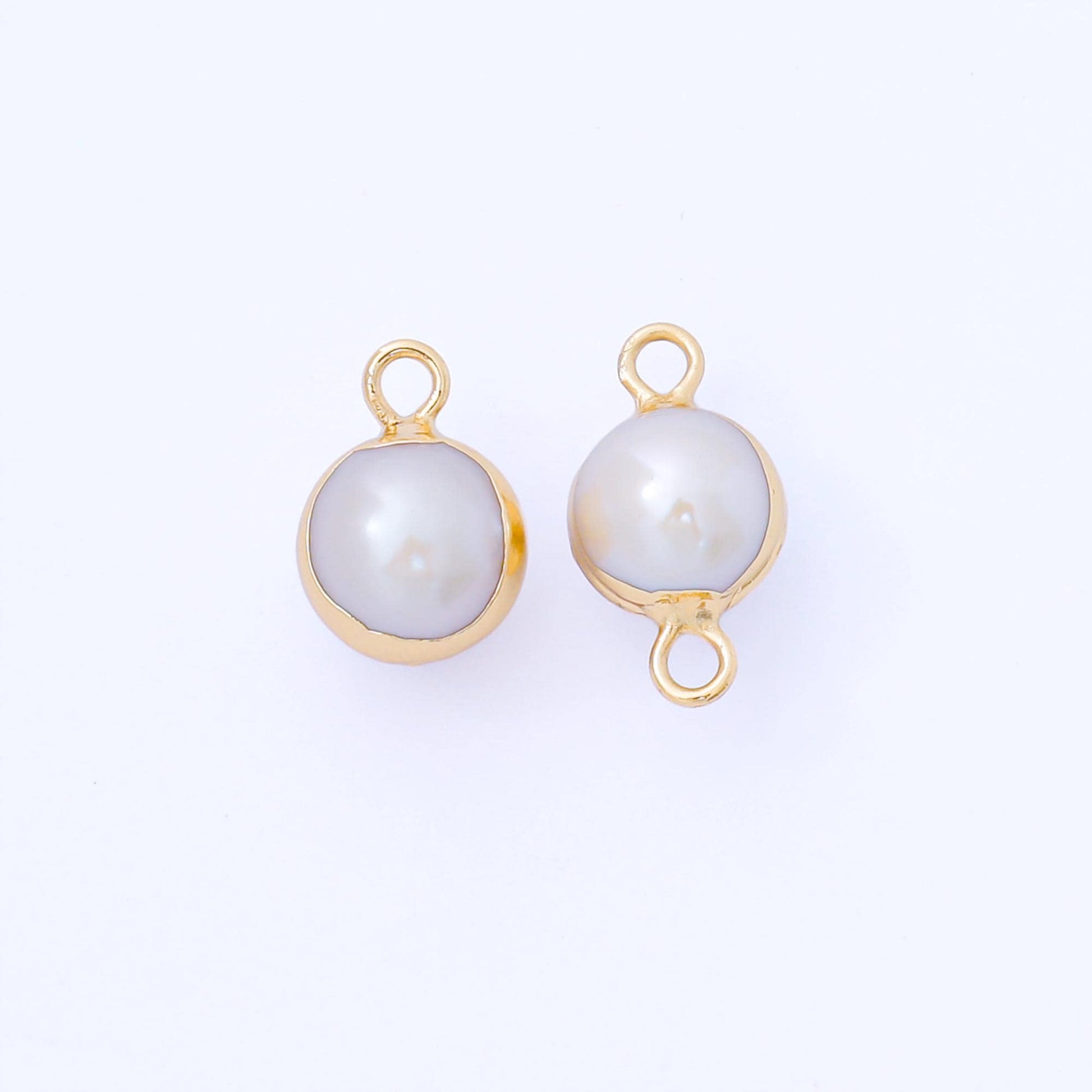 24K Gold Filled 15mm Dainty Round Shell Pearl Charm Connector | AF582