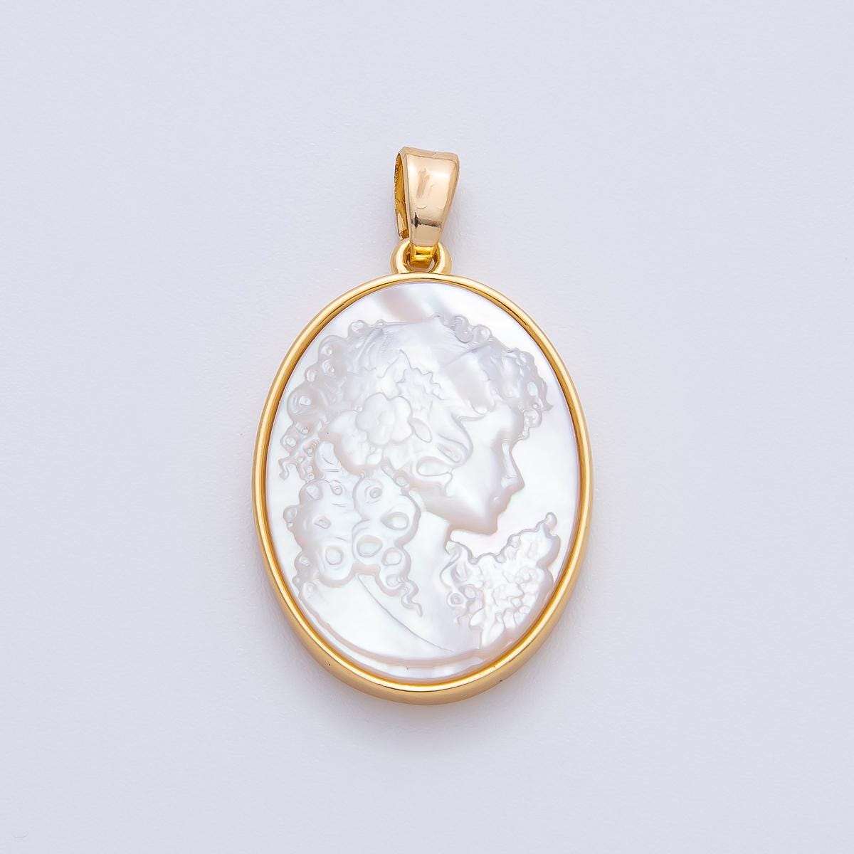 18K Gold Filled 28mm Women Girl Princess Portraits Silhouette Bezel Oval Pendant | AF1149