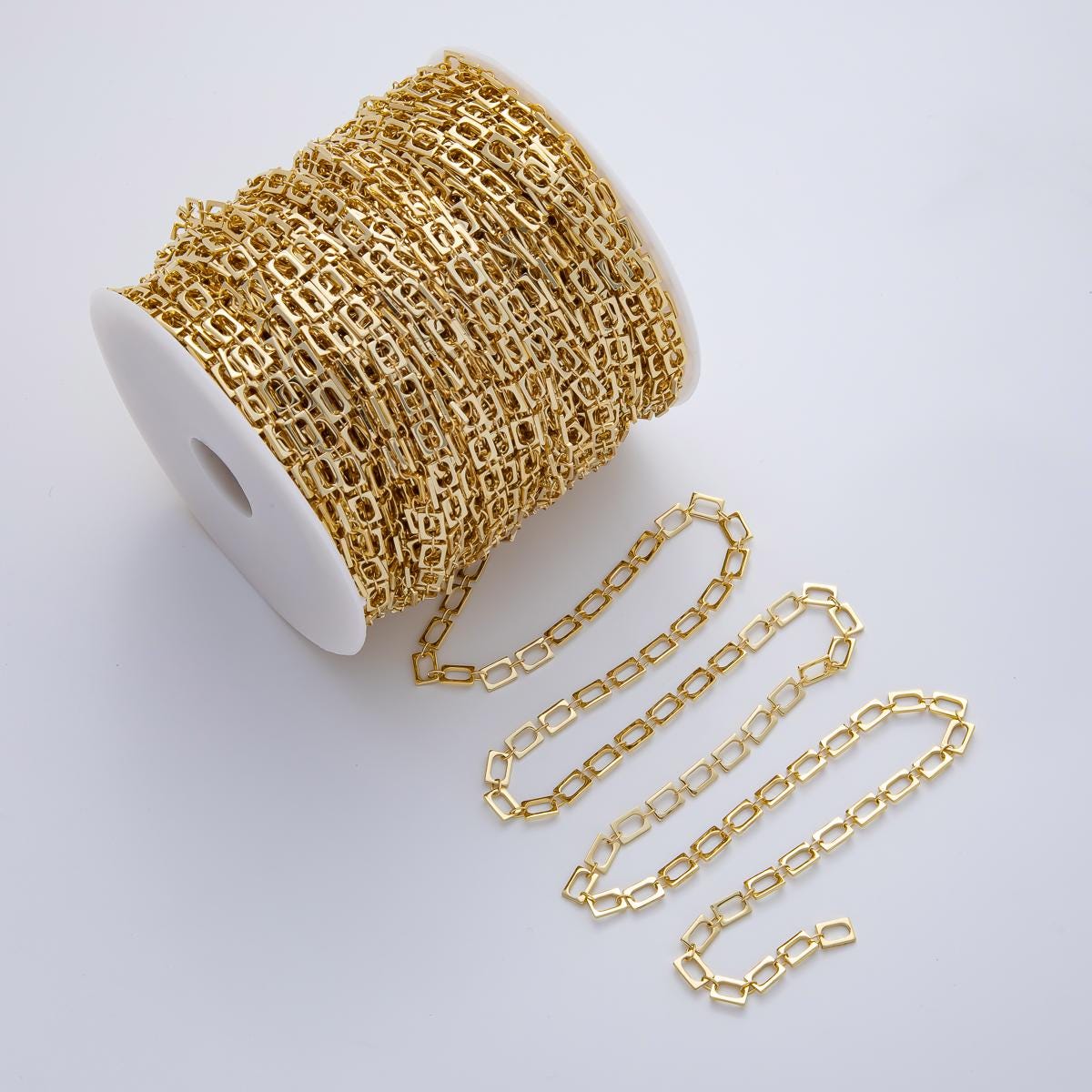 Wholesale Gold Paperclip Chain by Yard 24k Gold Filled Rectangle Link Chain for Jewelry Making Supply | ROLL-1779