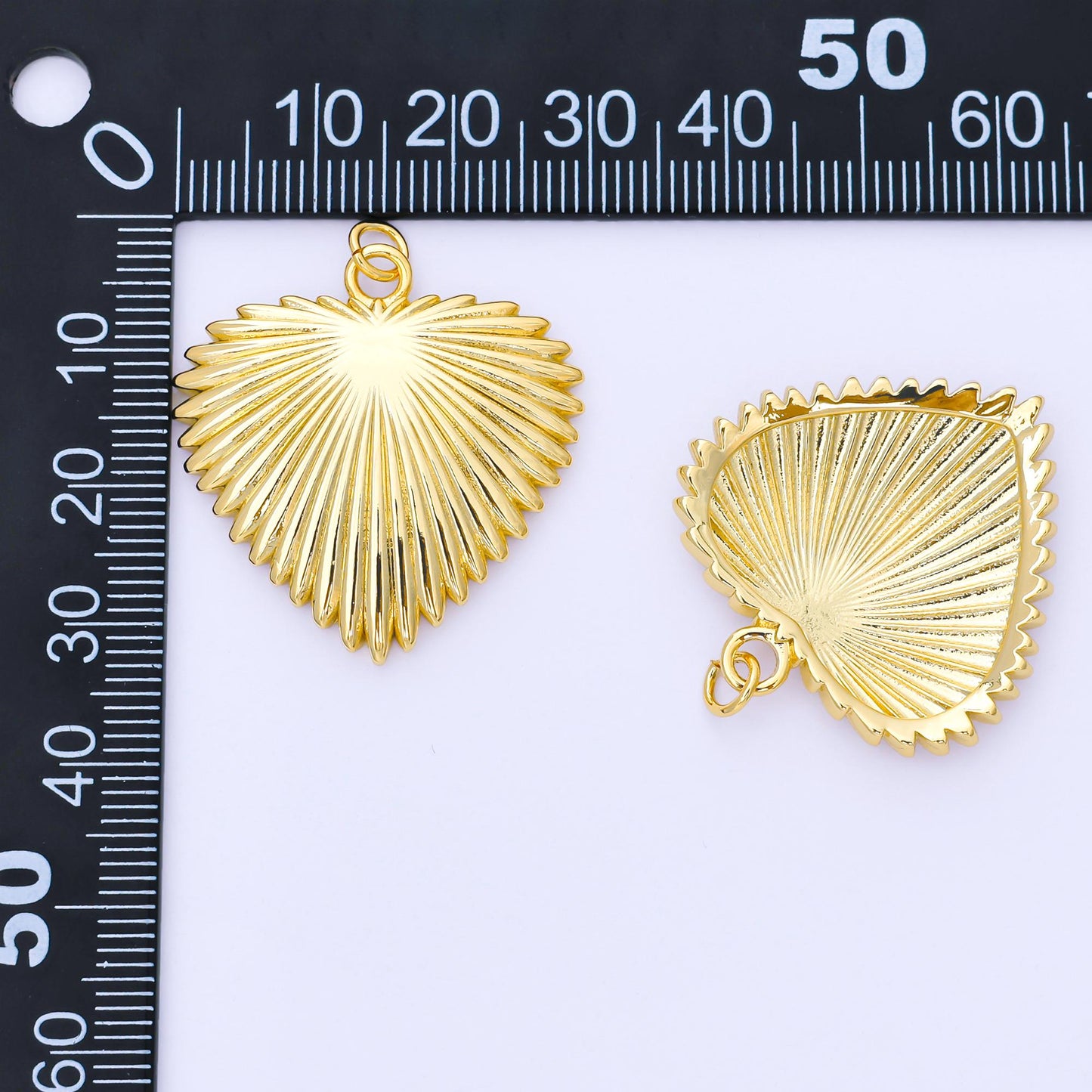 24K Gold Filled 31mm Sunburst Love Heart Chunky Charm | AF1511