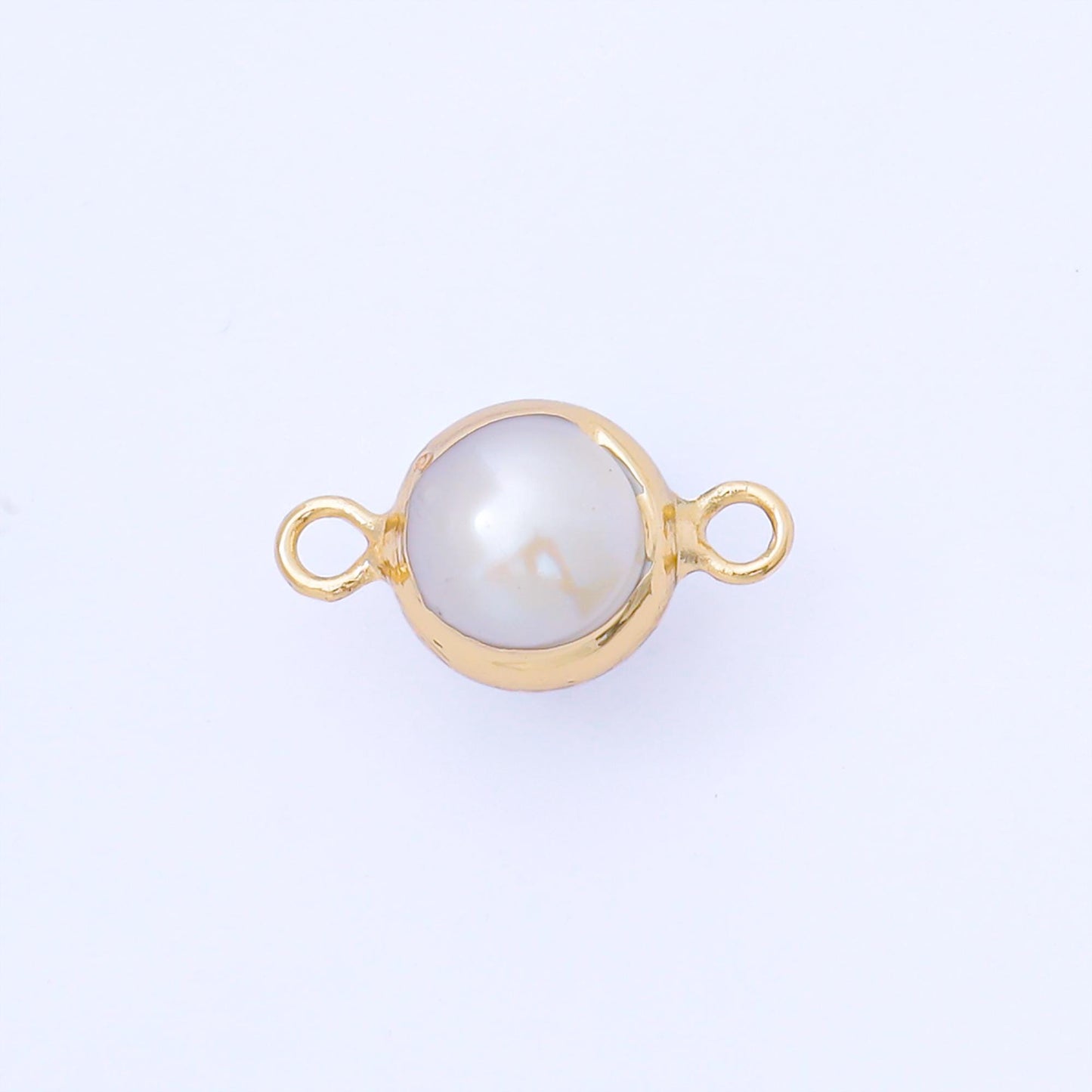 24K Gold Filled 15mm Dainty Round Shell Pearl Charm Connector | AF582
