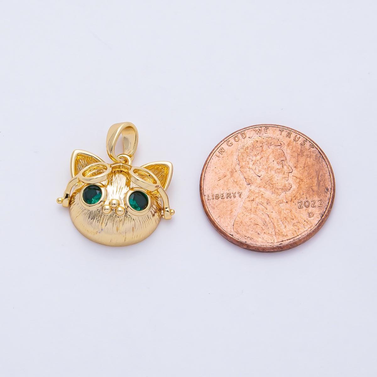 18K Gold Filled 16.5mm Emerald Green Cool Cat in Goggles Glasses Animal Pendant Charm Kitty Necklace Animal Jewelry Gift for Her | AF1176