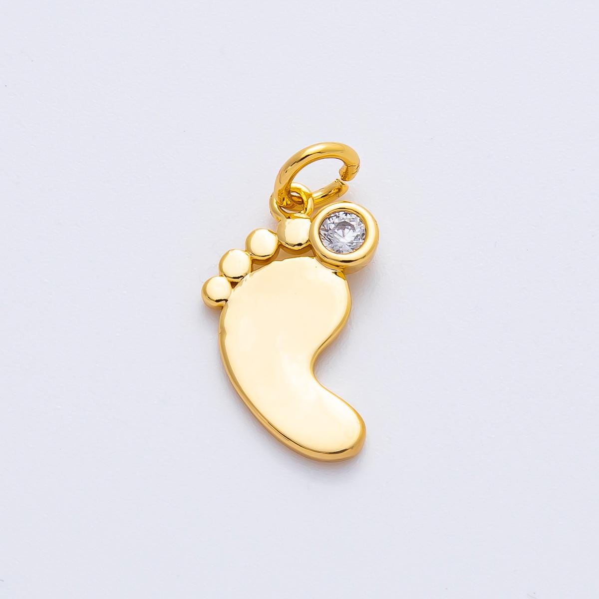18K Gold Filled 20mm Round CZ Baby Feet Charm in Gold & Silver | AF1362