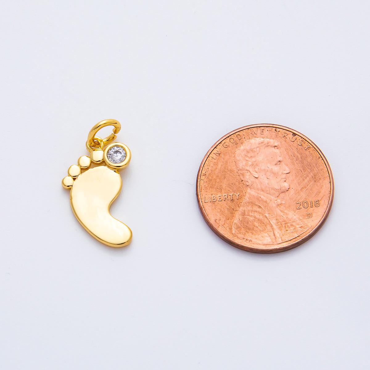 18K Gold Filled 20mm Round CZ Baby Feet Charm in Gold & Silver | AF1362